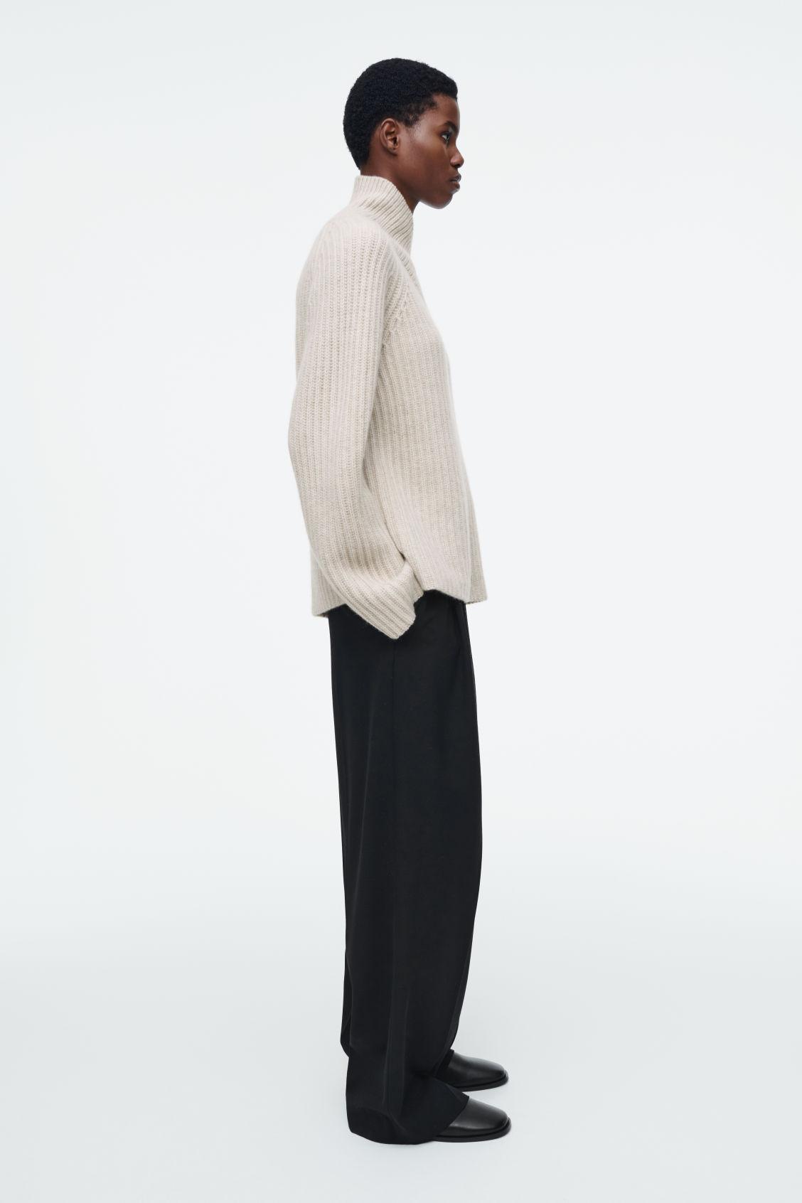 CLASSIC LEATHER MULES Product Image