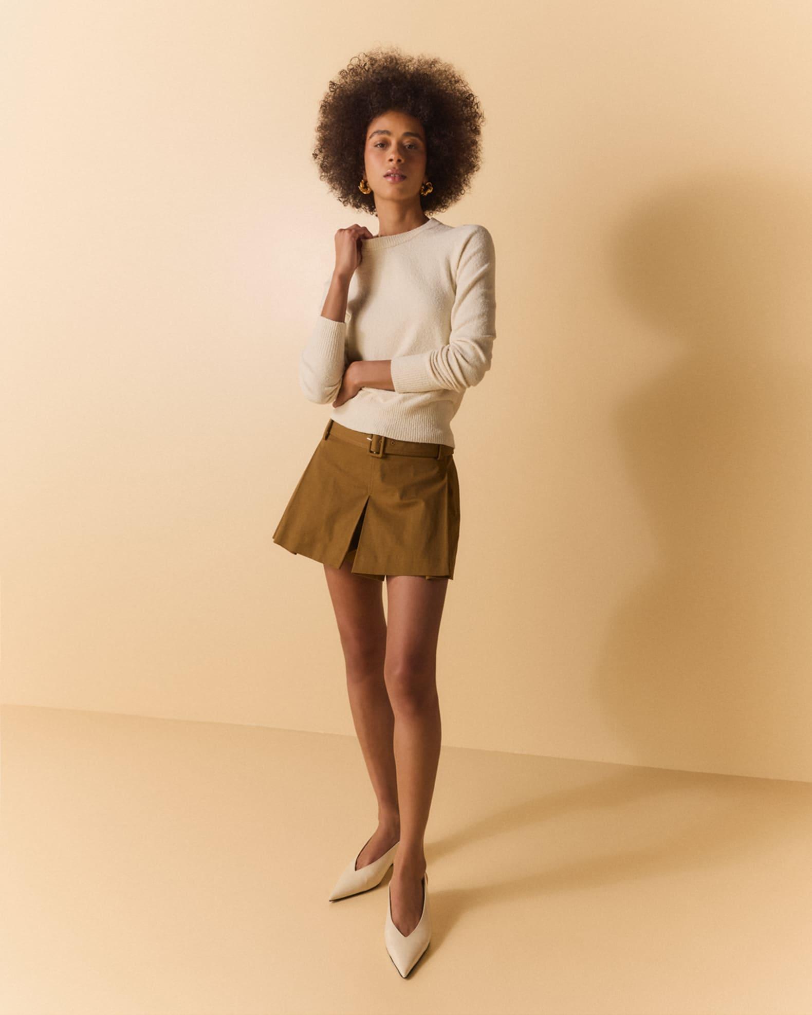 Como Belted Shorts Product Image