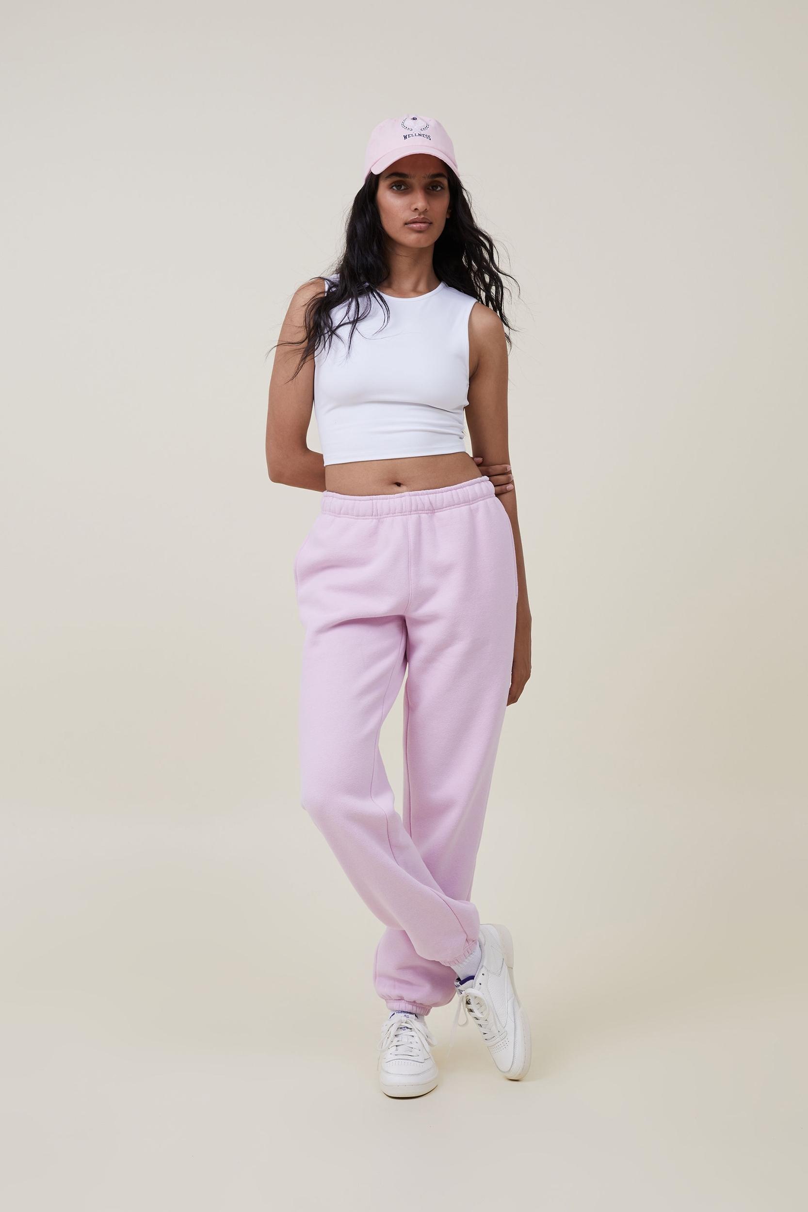 Plush Essential Gym Sweatpant Product Image