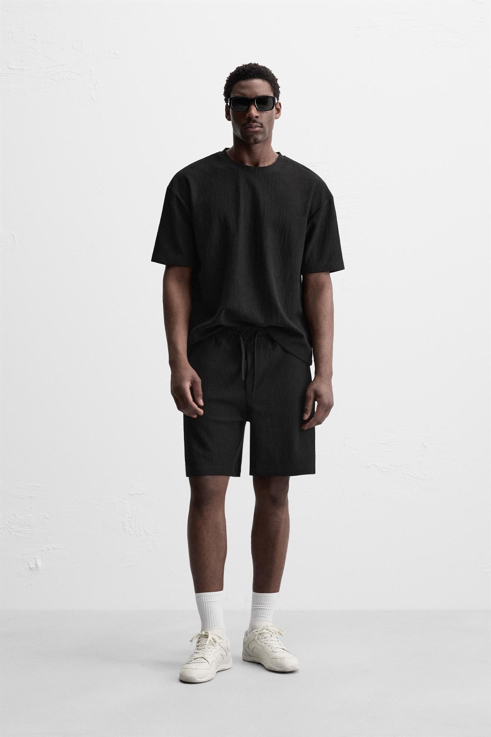 RELAXED FIT STRUCTURED T-SHIRT Product Image