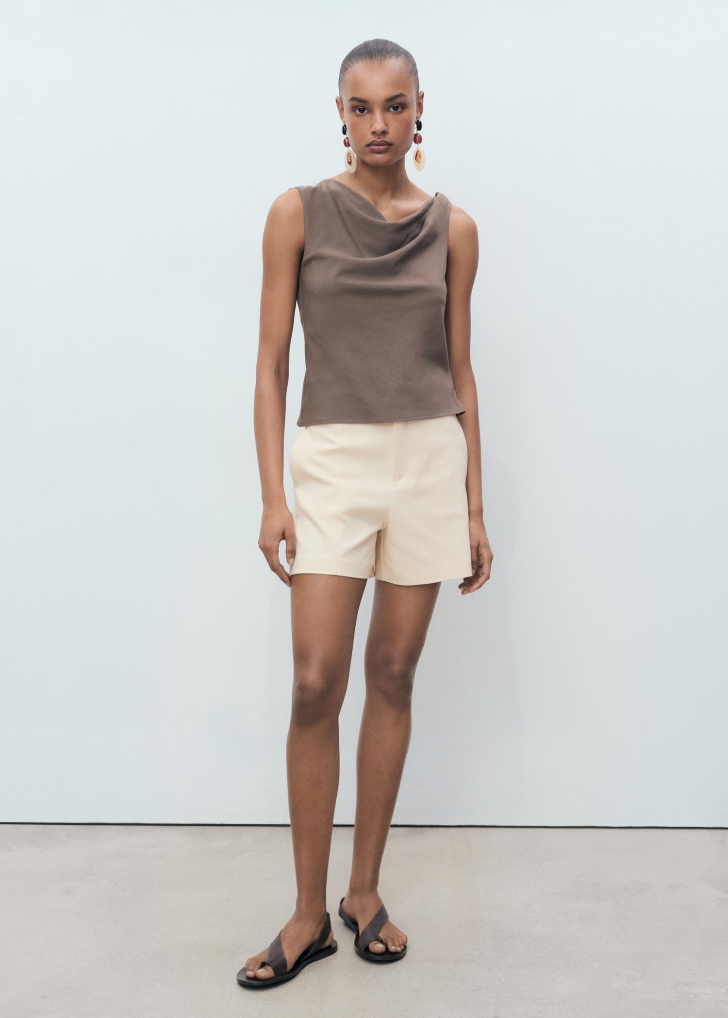 High-waist straight shorts - Women | MANGO USA Product Image