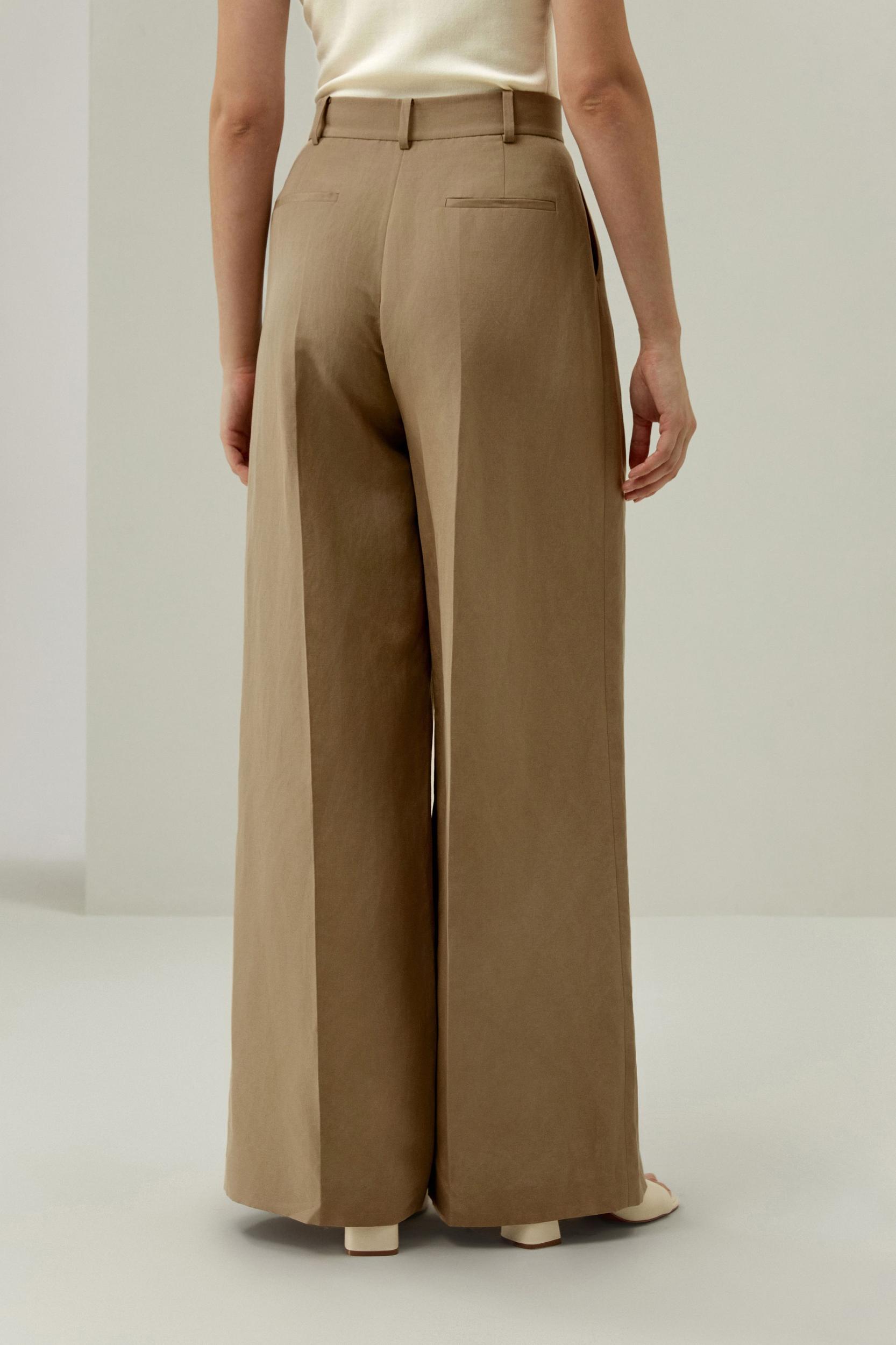 Front-Pleated Silk-Linen Blend Trousers Product Image