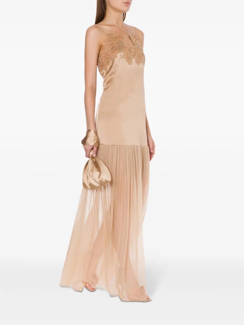 lace-trimmed gown Product Image