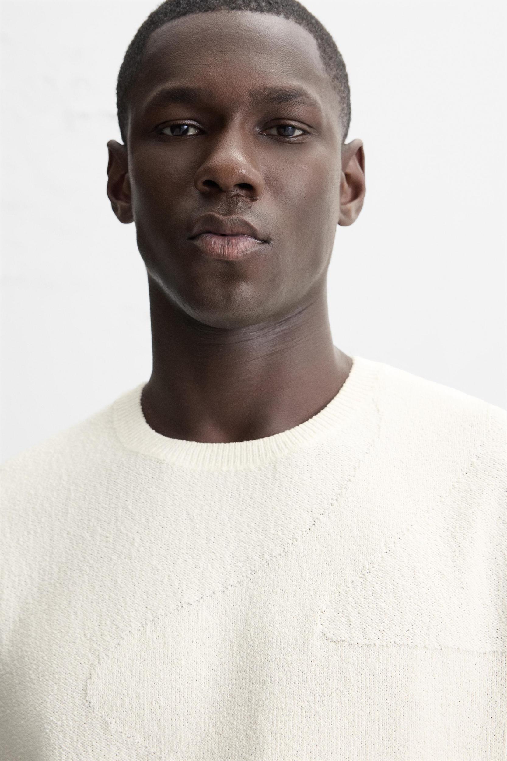 WAVE JACQUARD KNIT T-SHIRT Product Image