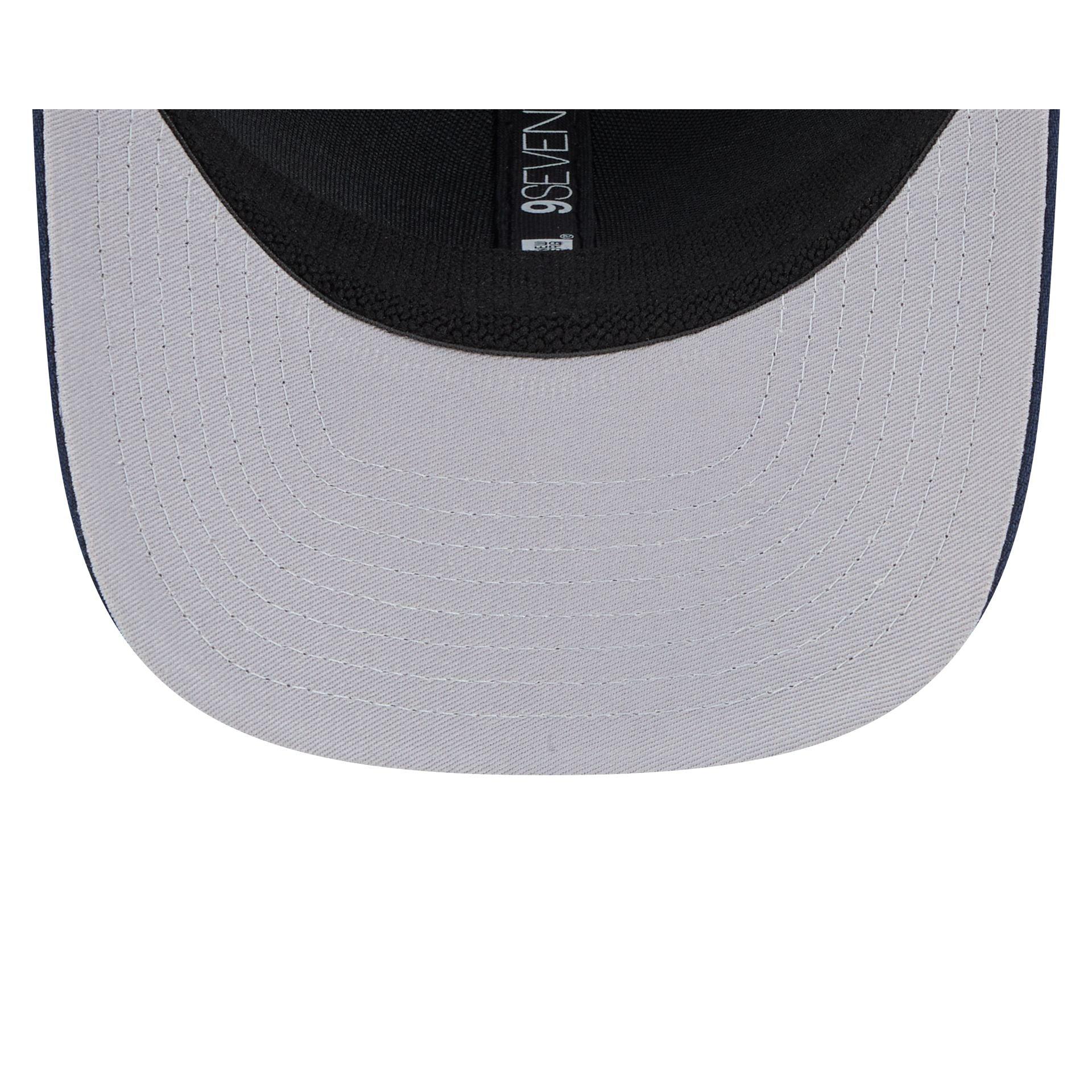 Montreal Alouettes Simple 9SEVENTY Trucker Hat Male Product Image