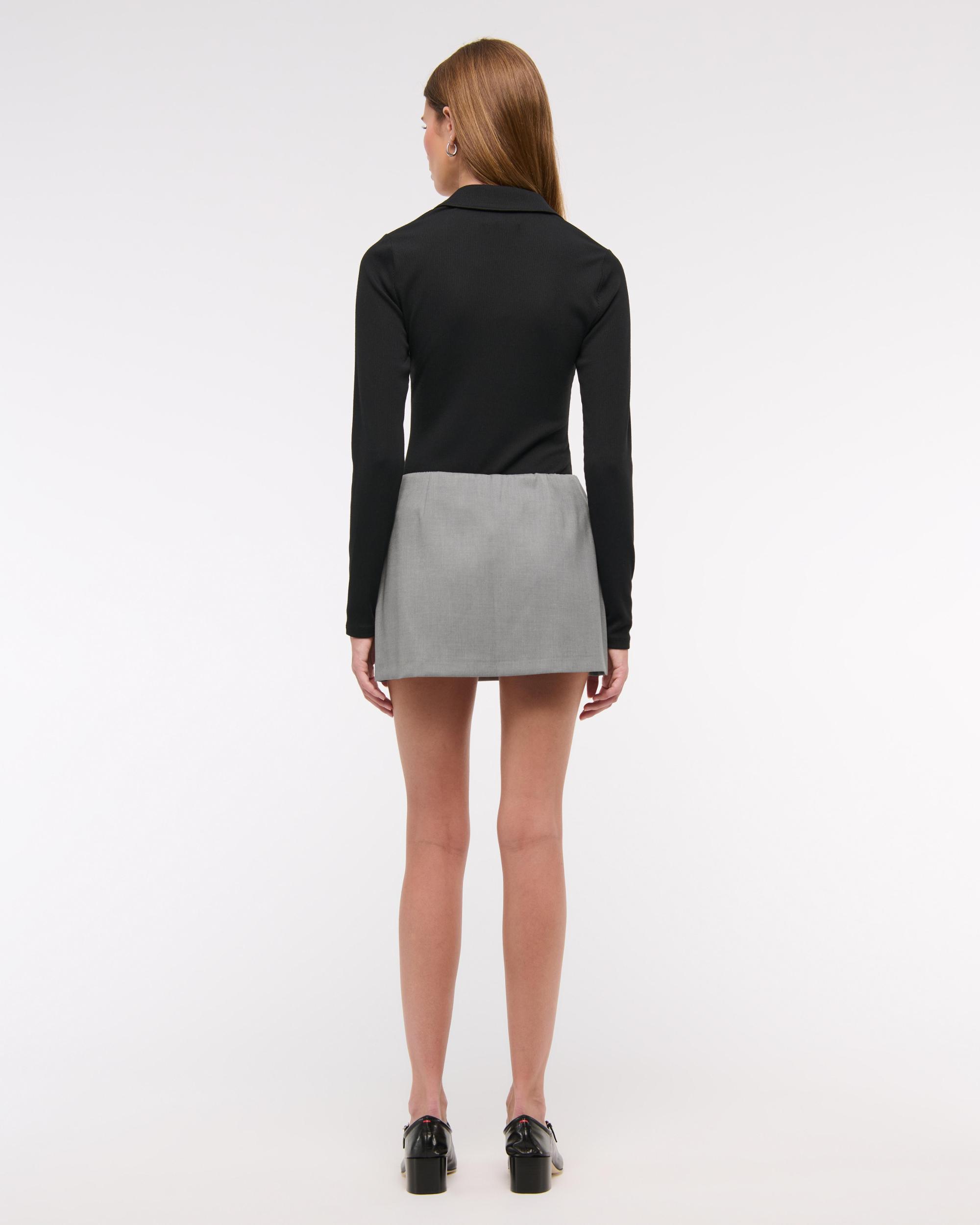 The A&F Scarlett Mid Rise Mini Skort Product Image