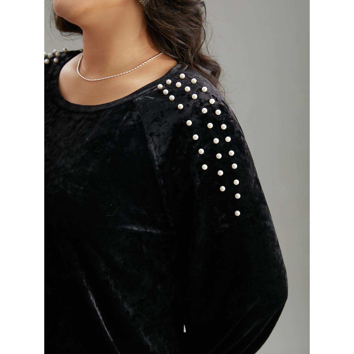 Plus Size Solid Velvet Pearl Beaded Raglan Sleeve Sweatshirt Women Black Elegant Elastic cuffs Round Neck Dailywear Sweatshirts BloomChic 18-20/2X Product Image