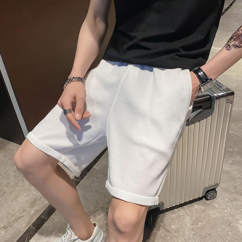 Mid Rise Plain Shorts Product Image