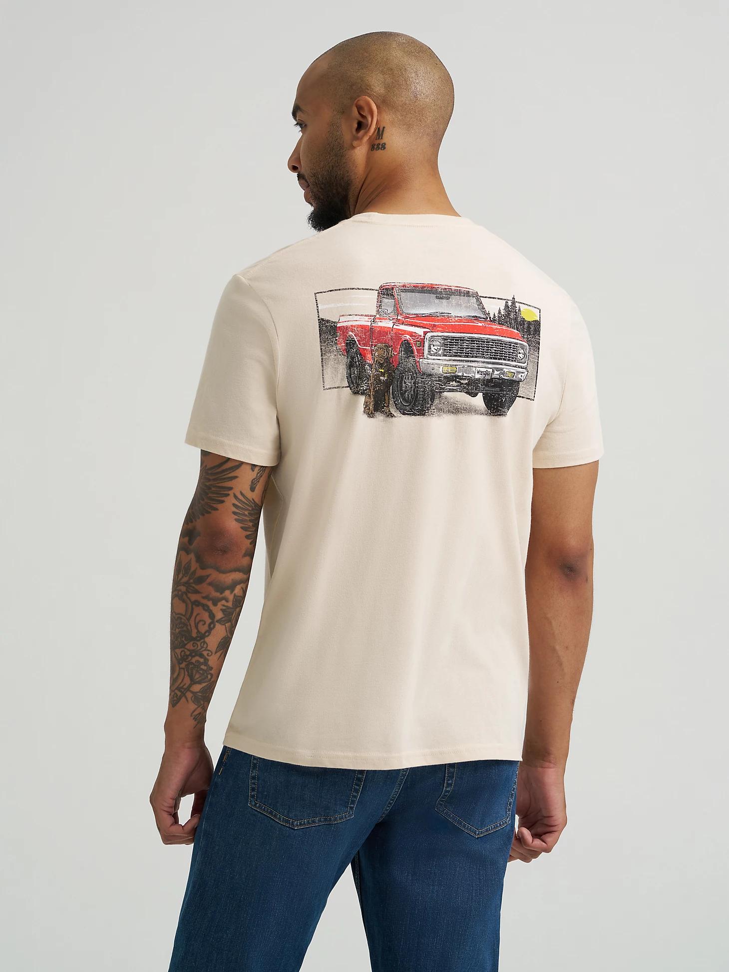 Men's Racing Horse Graphic T-Shirt in Jet Product Image