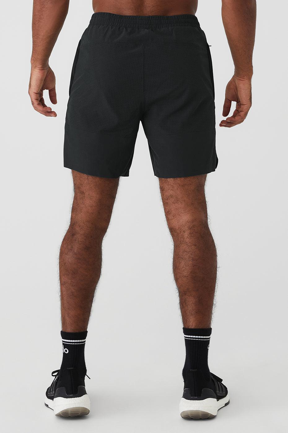 7" Traction Short - Black Male Product Image