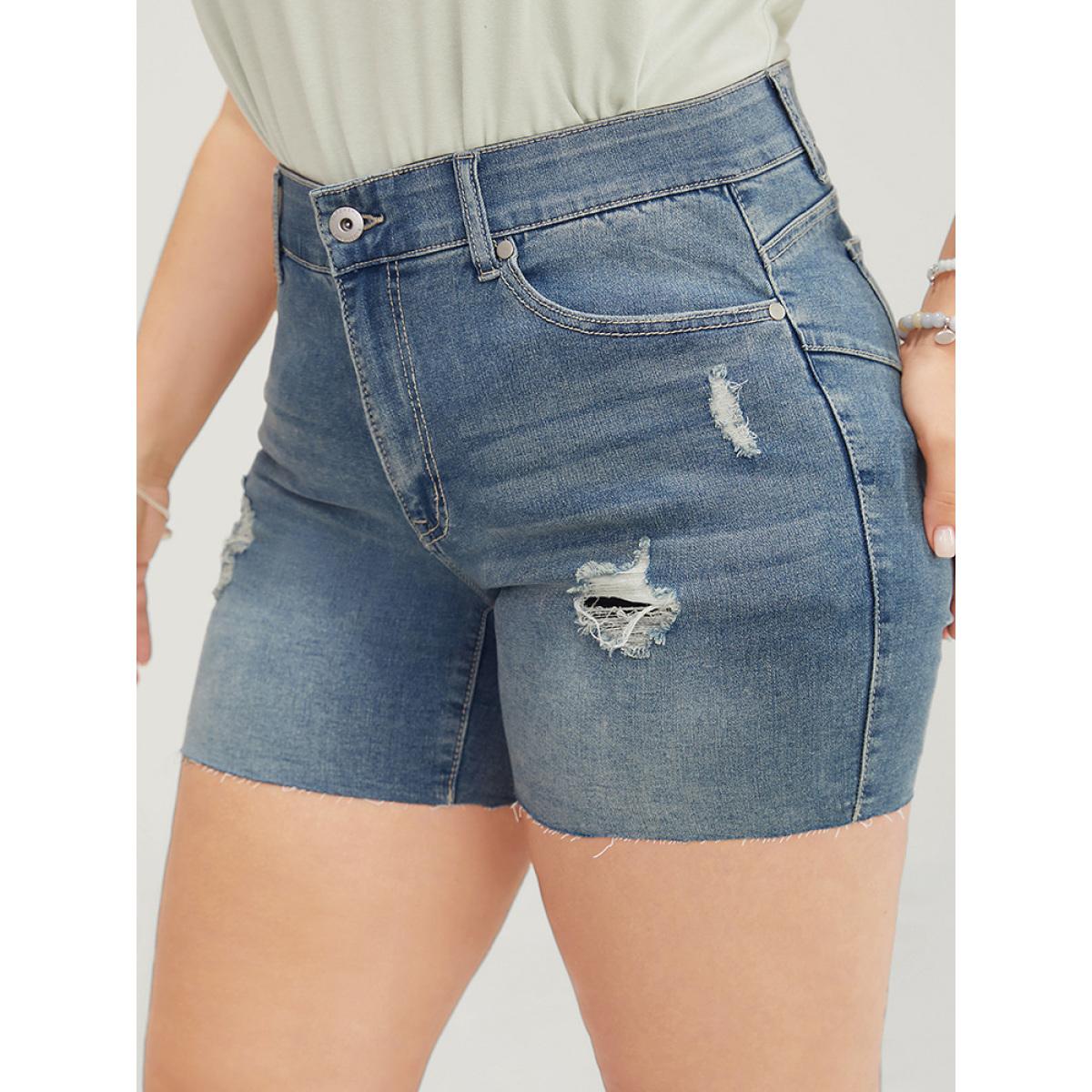 Plus Size Skinny Very Stretchy Light Wash Ripped Detail Denim Shorts Women Blue High stretch Dailywear Pocket Casual Denim Shorts BloomChic 14/1X Product Image