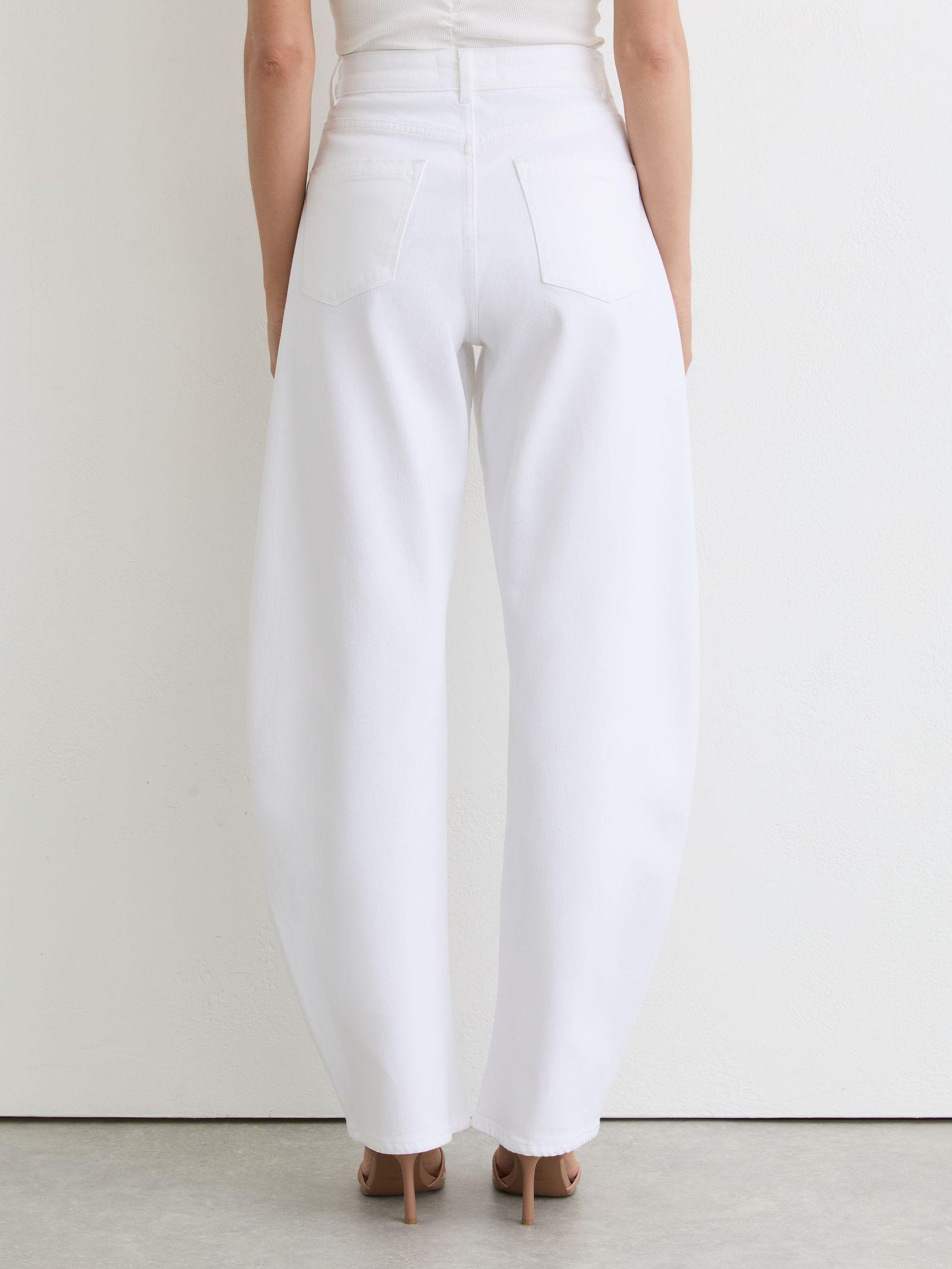 Barrel-Leg Jeans in White Product Image
