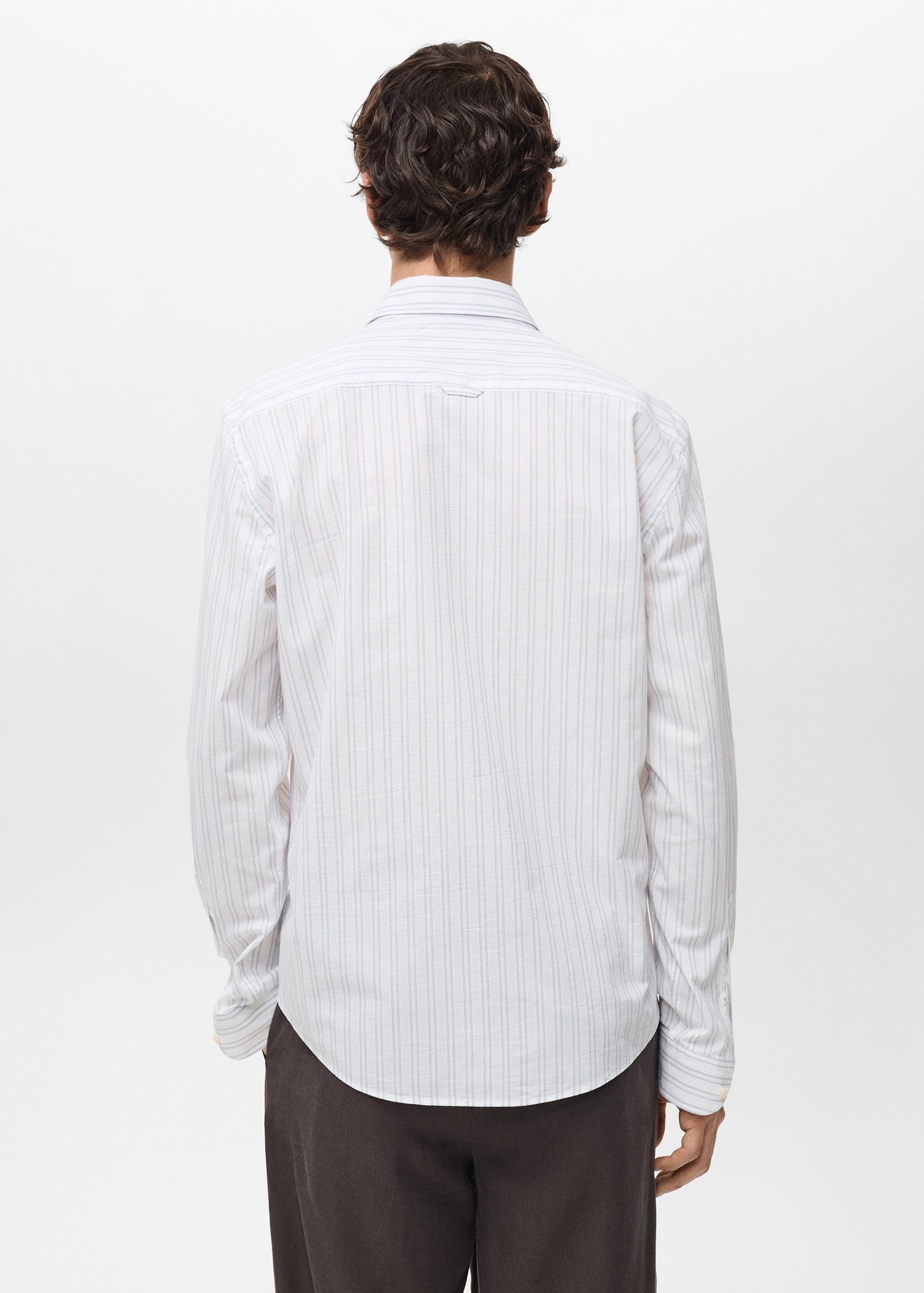 100% cotton regular-fit striped shirt - Men | MANGO USA Product Image