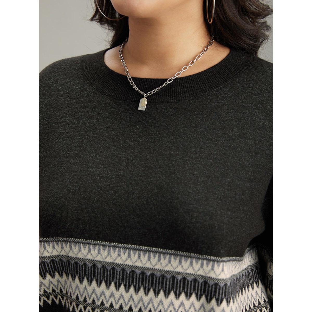 Plus Size Supersoft Essentials Anti-Pilling Bandana Print Pullover Black Women Casual Loose Long Sleeve Round Neck Dailywear Pullovers BloomChic 26/4X Product Image