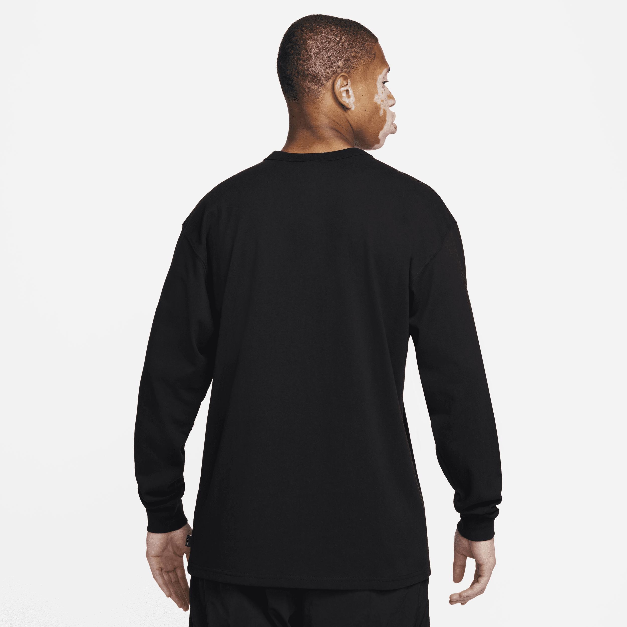 Mens Nike Sportswear Premium Essentials Long-Sleeve Pocket T-Shirt | DR7929-011 Product Image