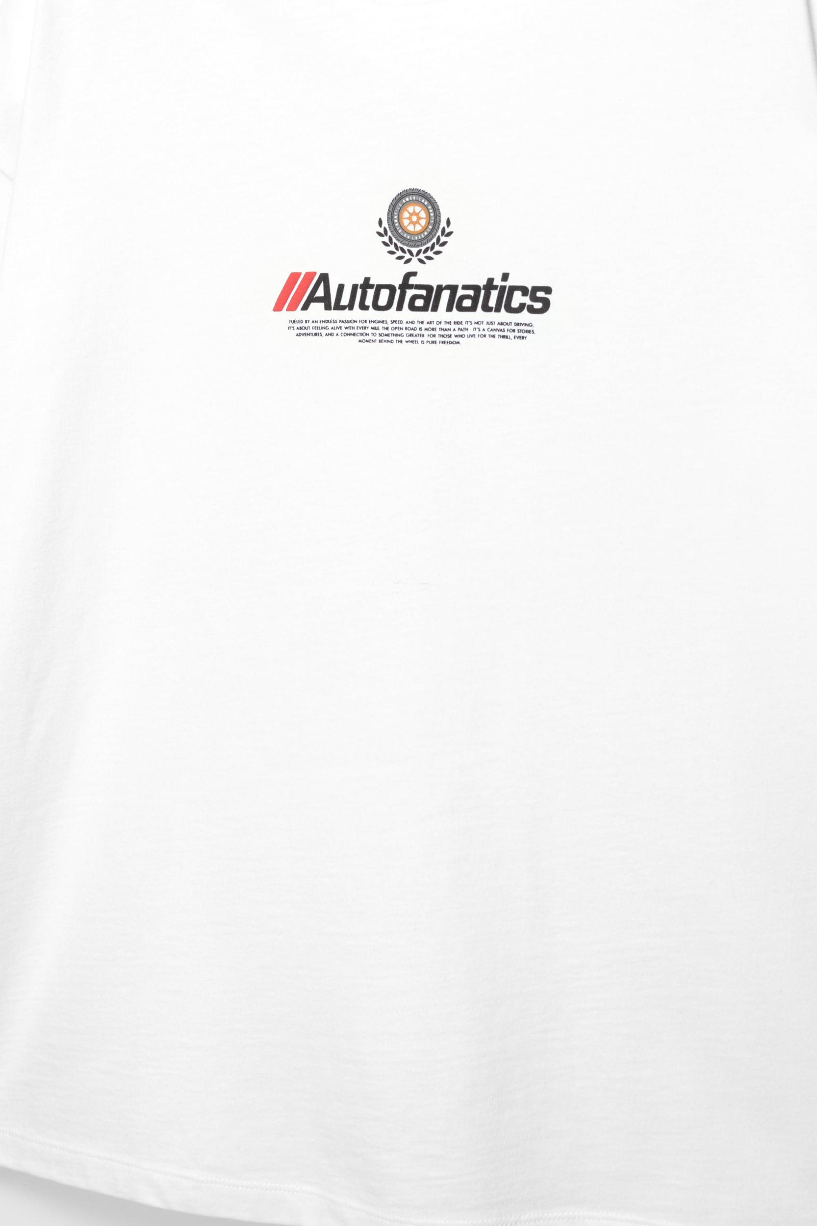 STWD rim T-shirt Product Image
