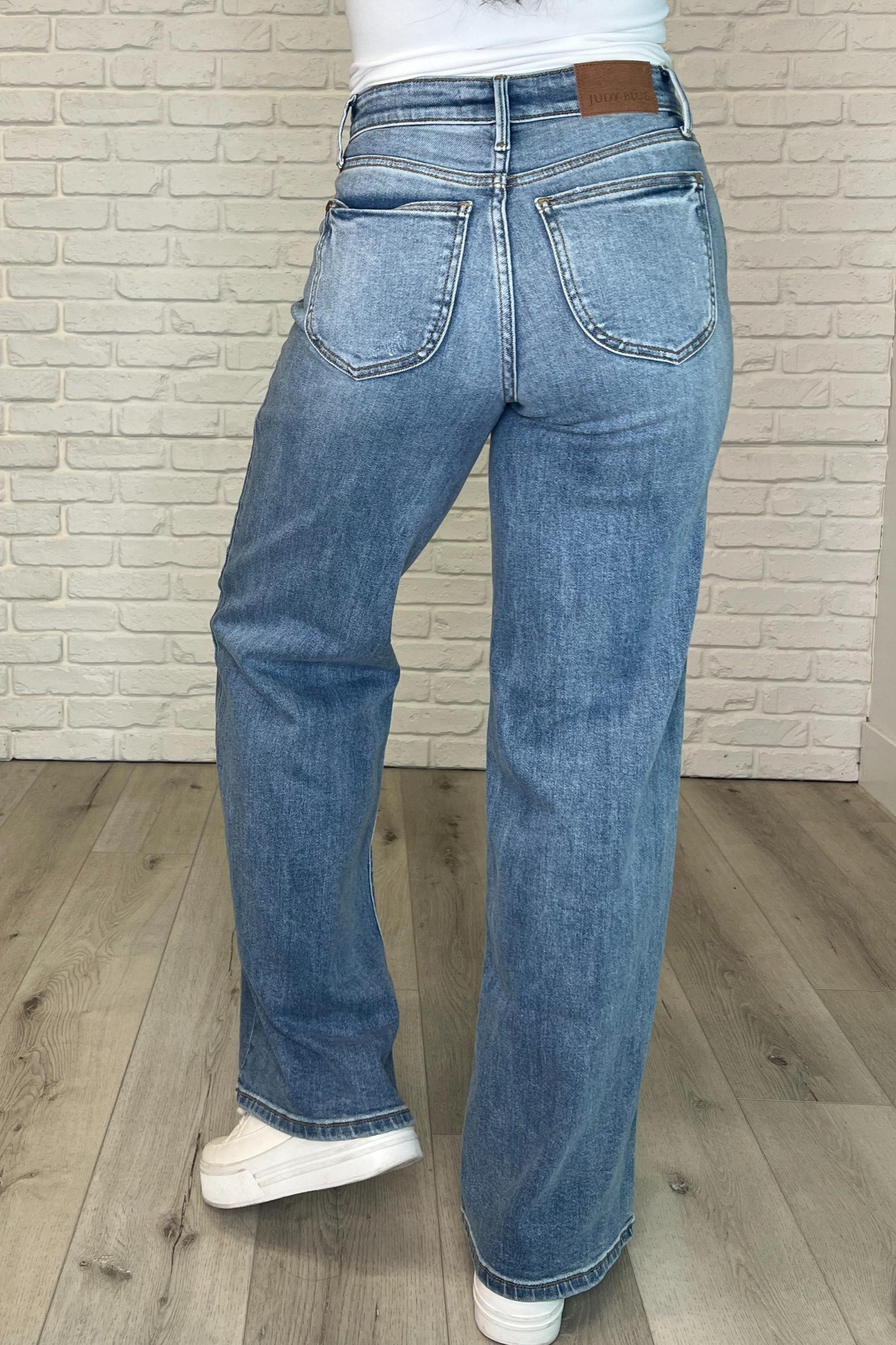 82625   Karis Hi-Rise Vintage Wash Retro Wide Leg Judy Blue Jeans Product Image
