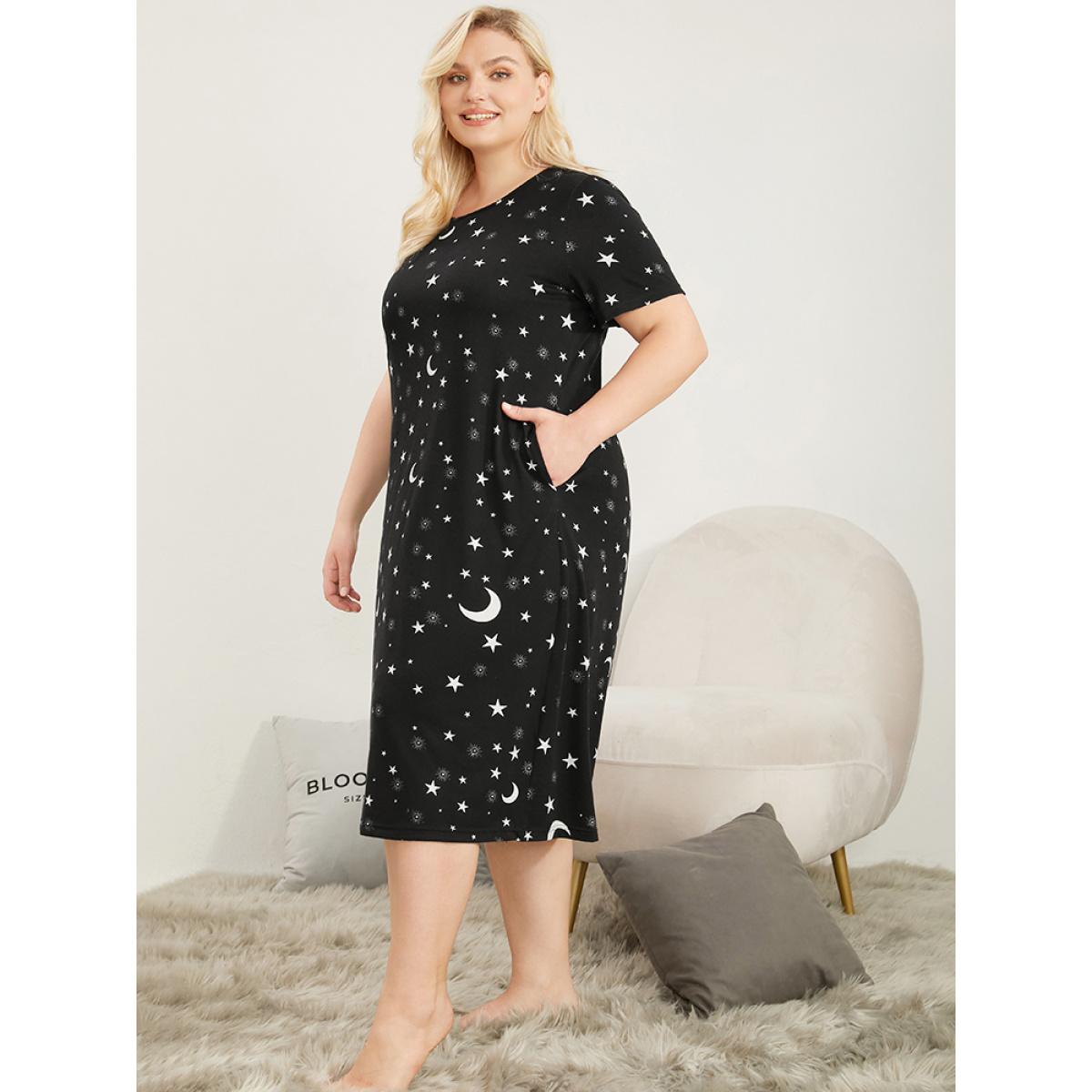 Plus Size Moon And Star Round Neck Pocket Night Dress Women Black Casual Moon and Star Round Neck Pocket Loungewear BloomChic 14-16/1X Product Image