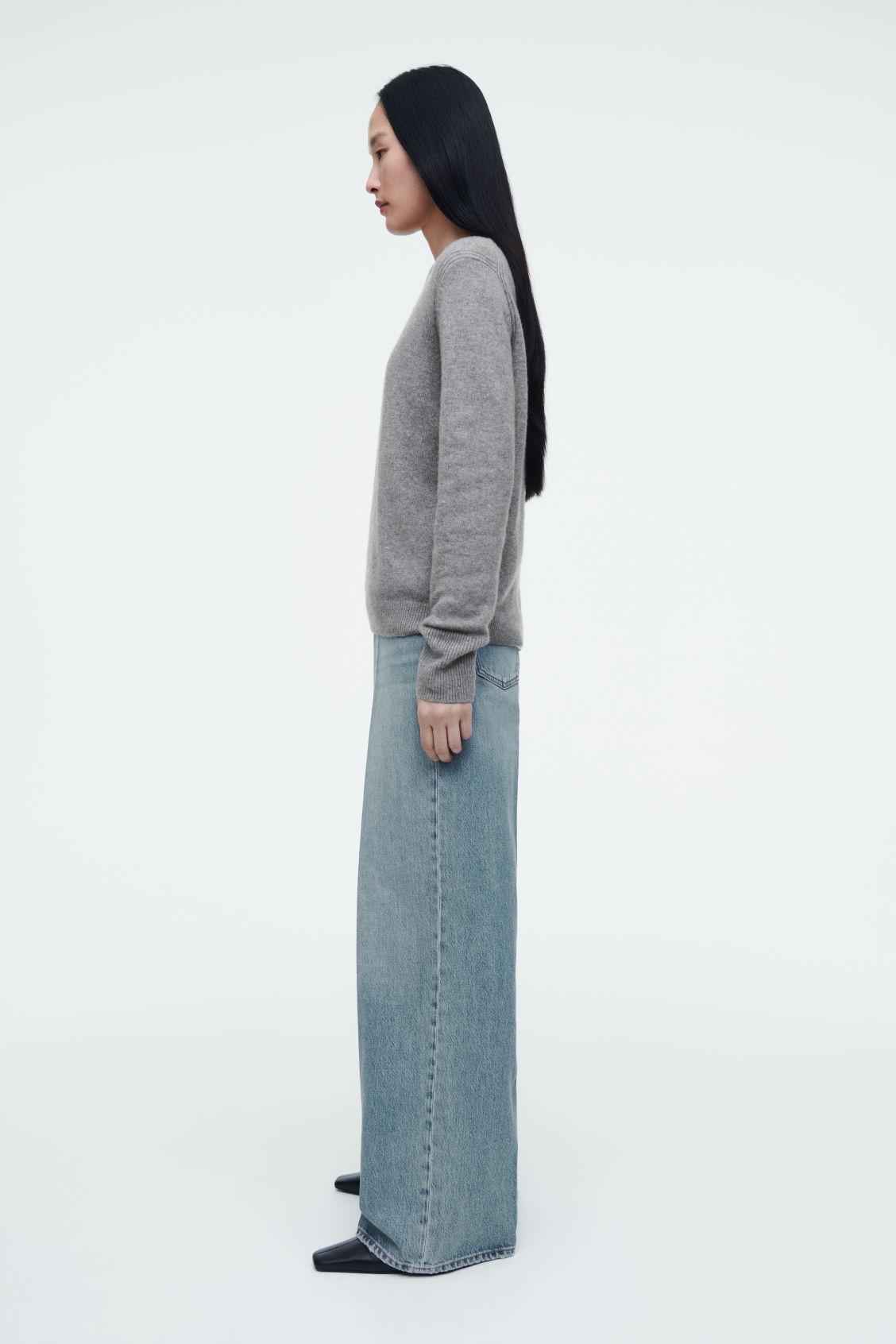 PURE CASHMERE SWEATER Product Image