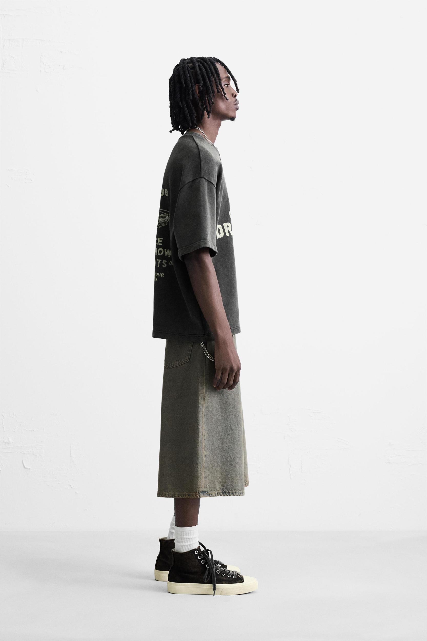 WASHED SWEATSHIRT WITH GRAPHIC PRINTS Product Image