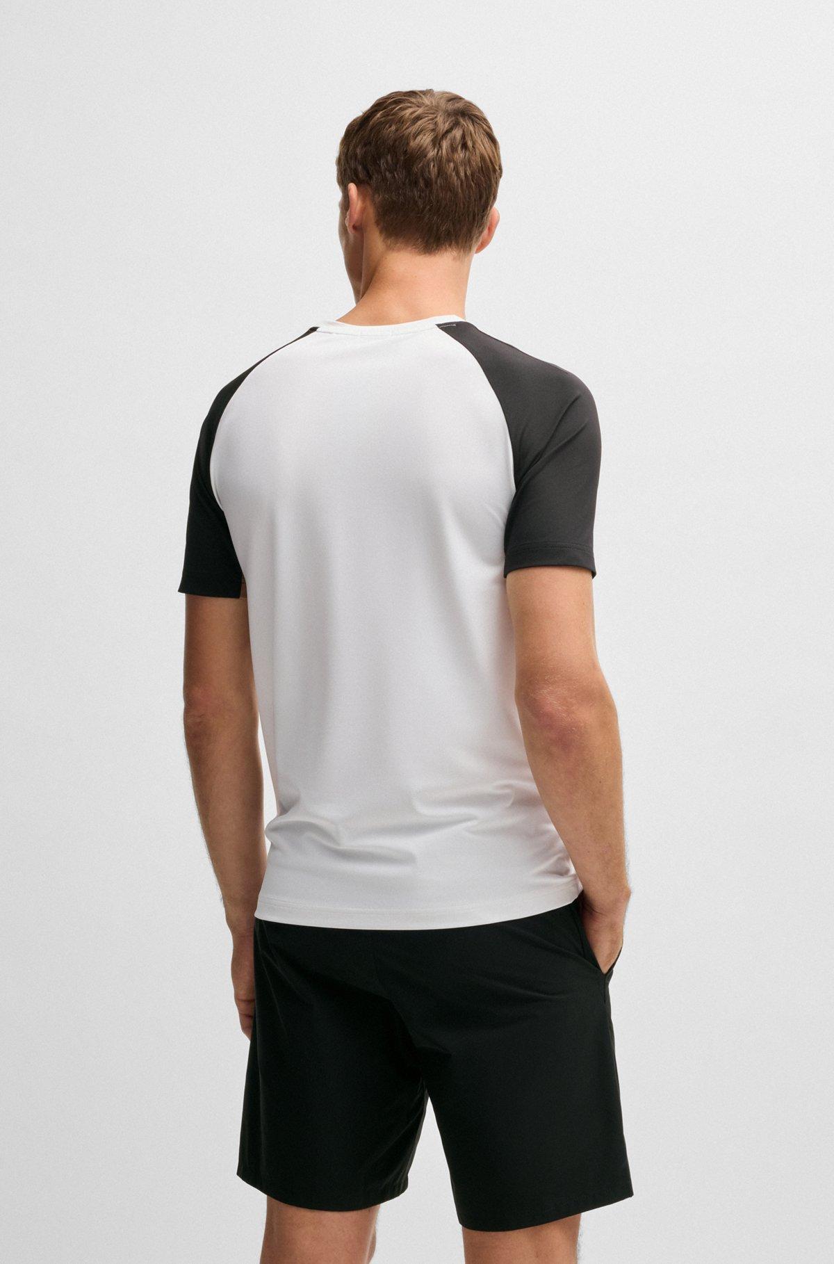 Active color-blocked T-shirt in moisture-wicking fabric Product Image