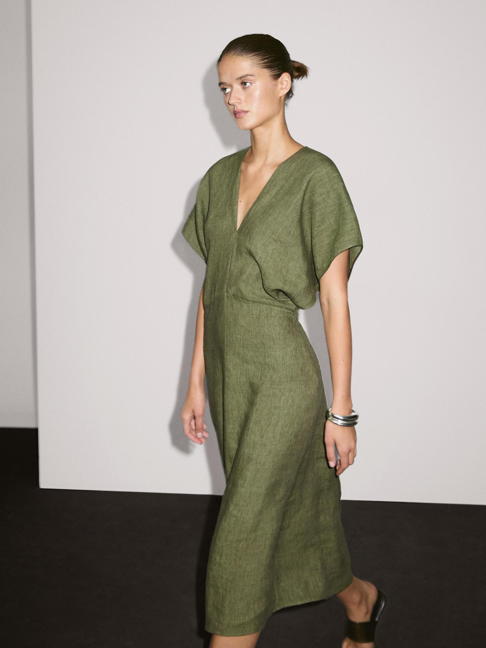 Short sleeve linen midi dress Product Image