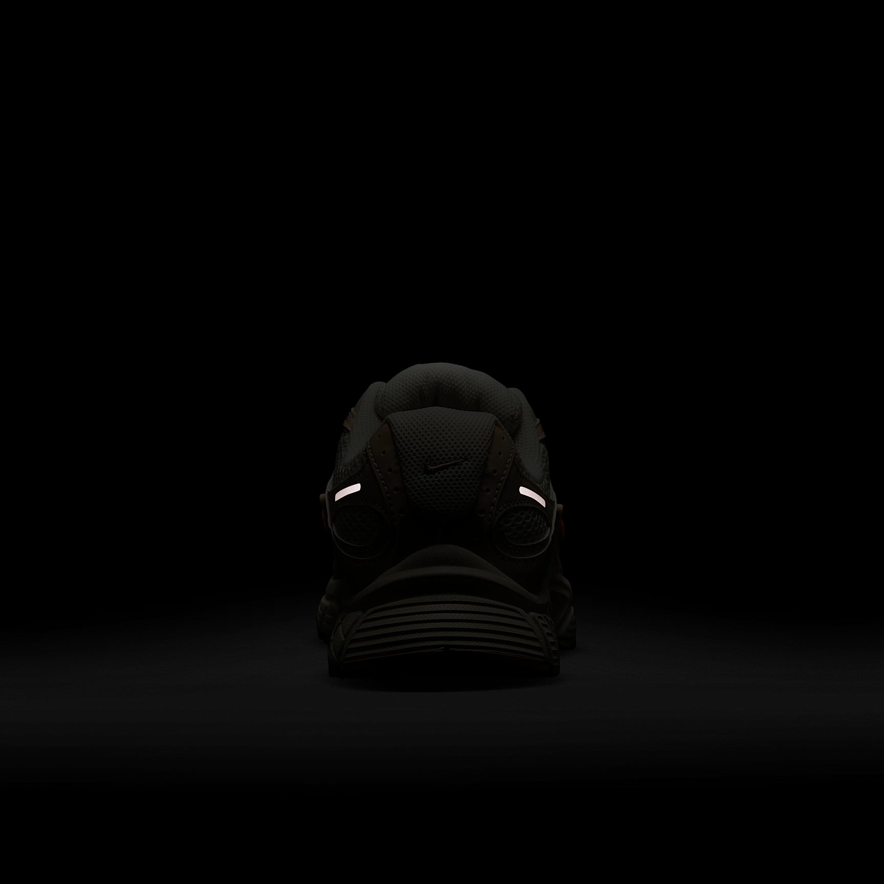 Nike Womens V5 RNR Shoes | IH5088-001 Product Image