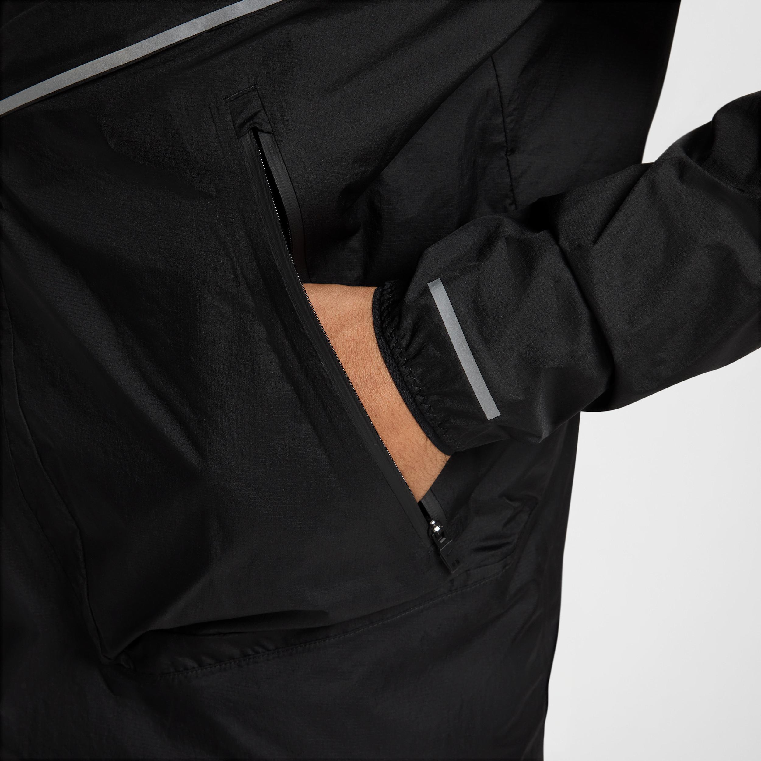 Nike Running Division Men's Storm-FIT ADV Running Jacket Product Image