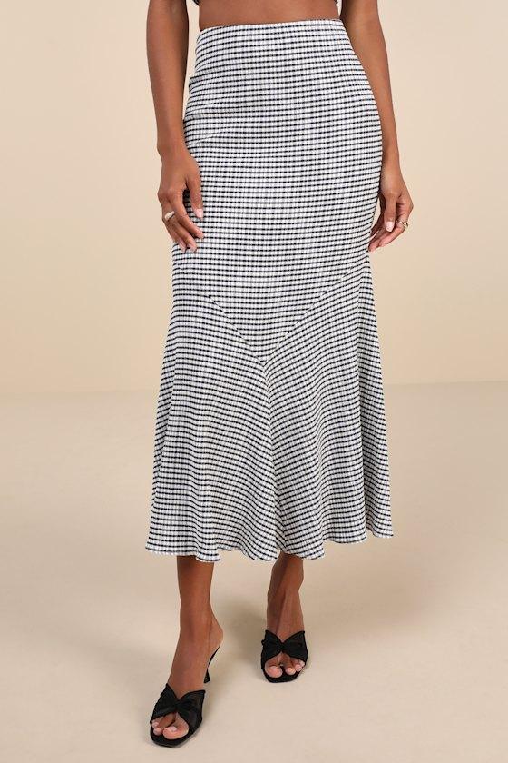 Classic Choice Navy Blue Gingham Trumpet Hem Midi Skirt Product Image