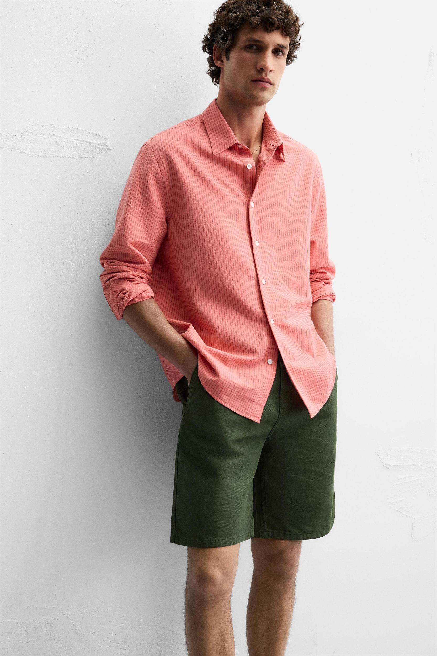 WASHED TEXTURED SHORTS Product Image