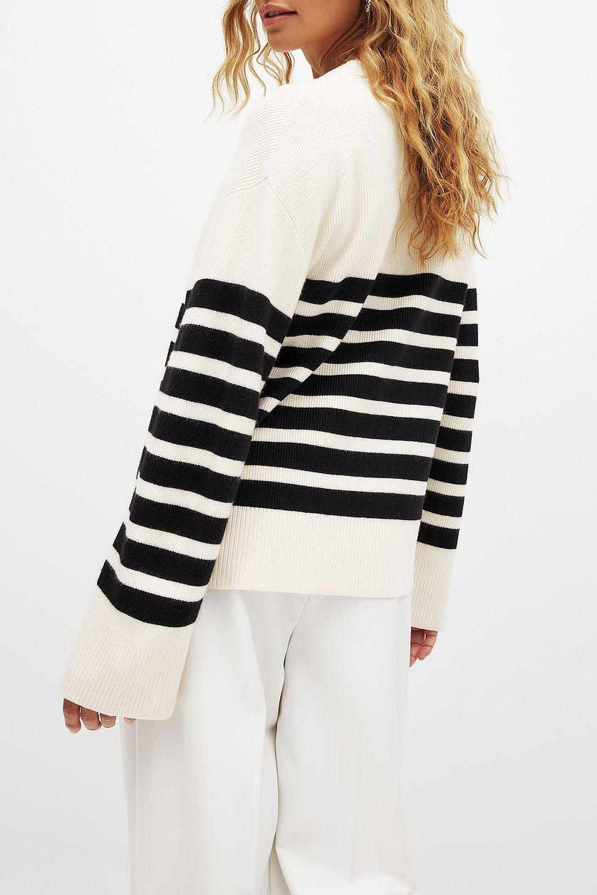 Round Neck Striped Knitted Sweater Product Image