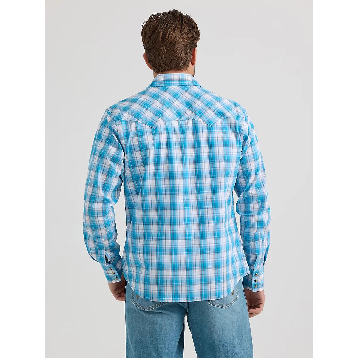Men's Wrangler Retro® Long Sleeve Sawtooth Snap Pocket Western Shirt in Cherry Product Image