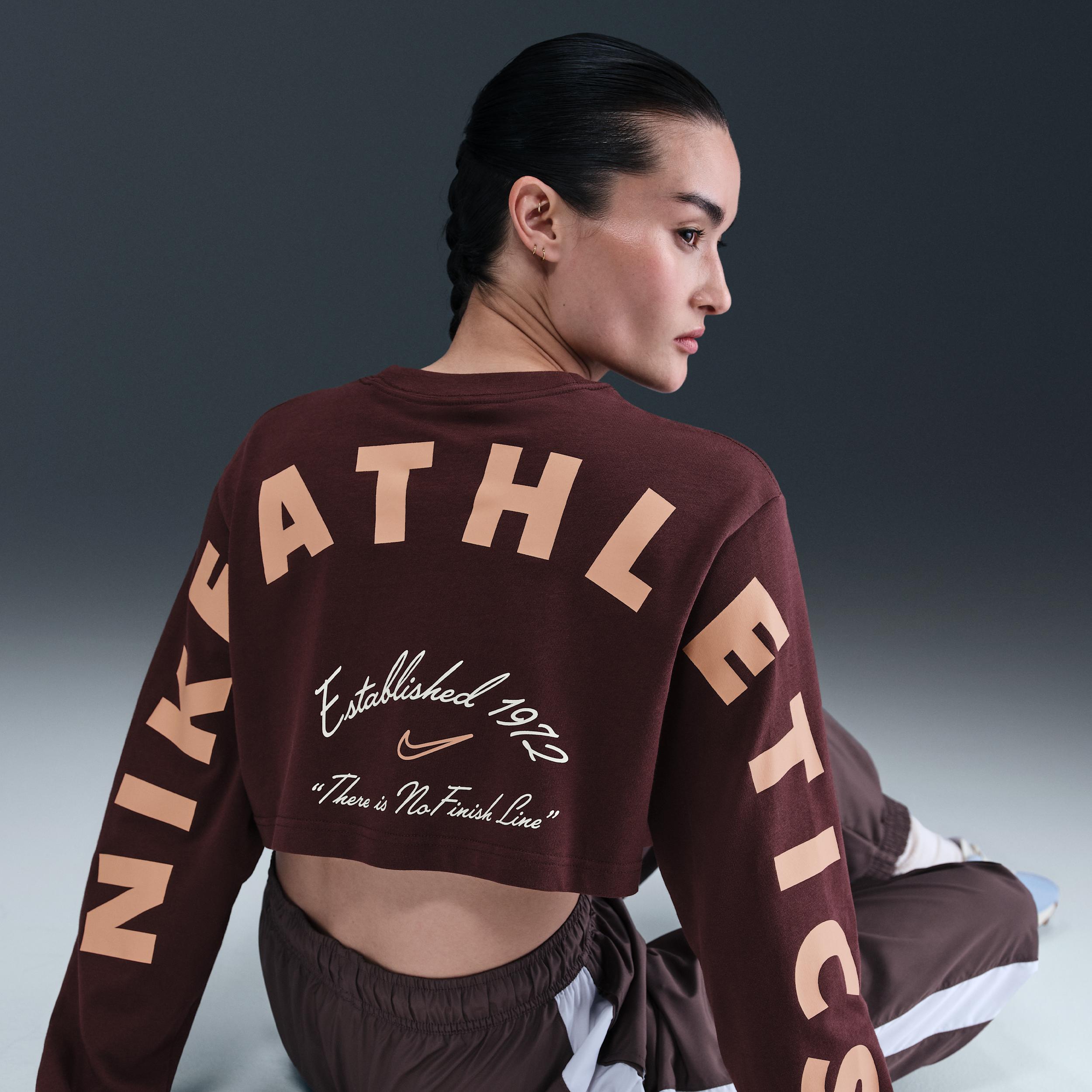 Women's Nike Sportswear Oversized Long-Sleeve Cropped T-Shirt Product Image