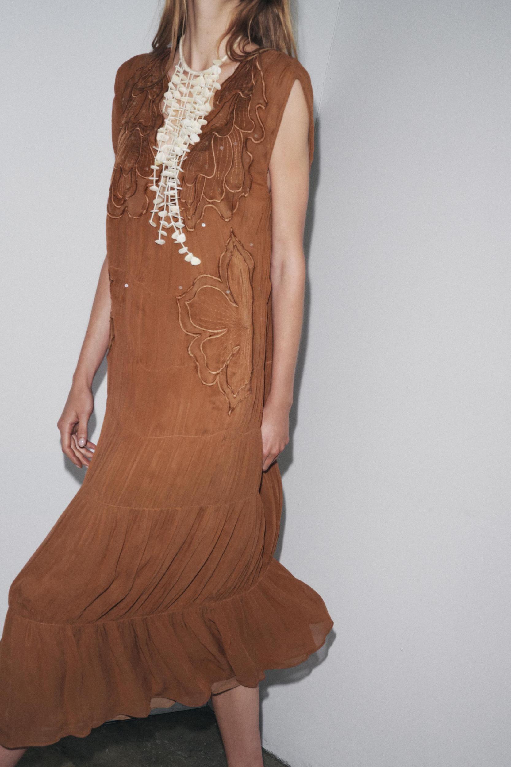 ZW COLLECTION RUCHED EMBROIDERED DRESS Product Image