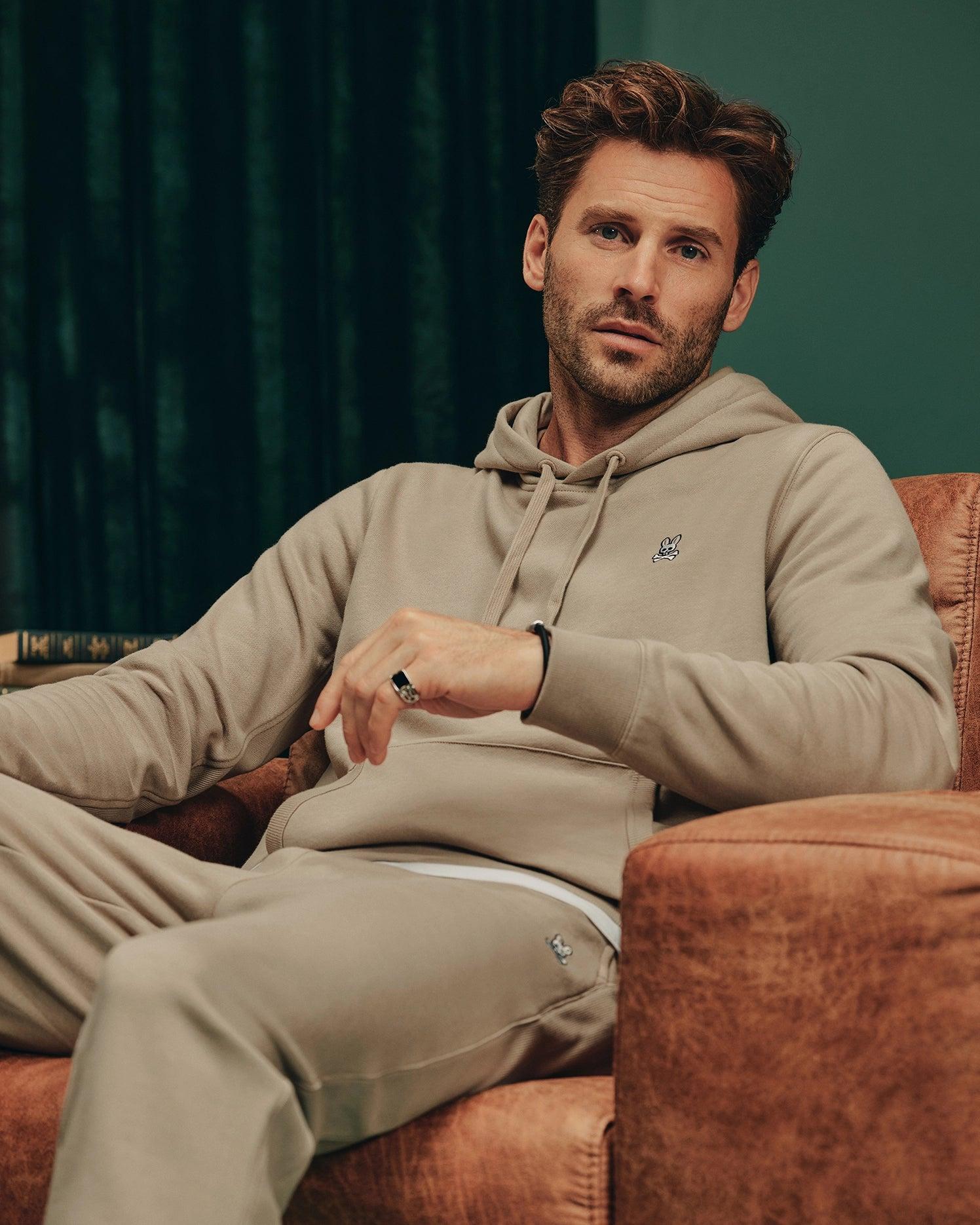 MENS LEVY ESSENTIAL FLEECE SWEATPANT - B6P721D200 Male Product Image