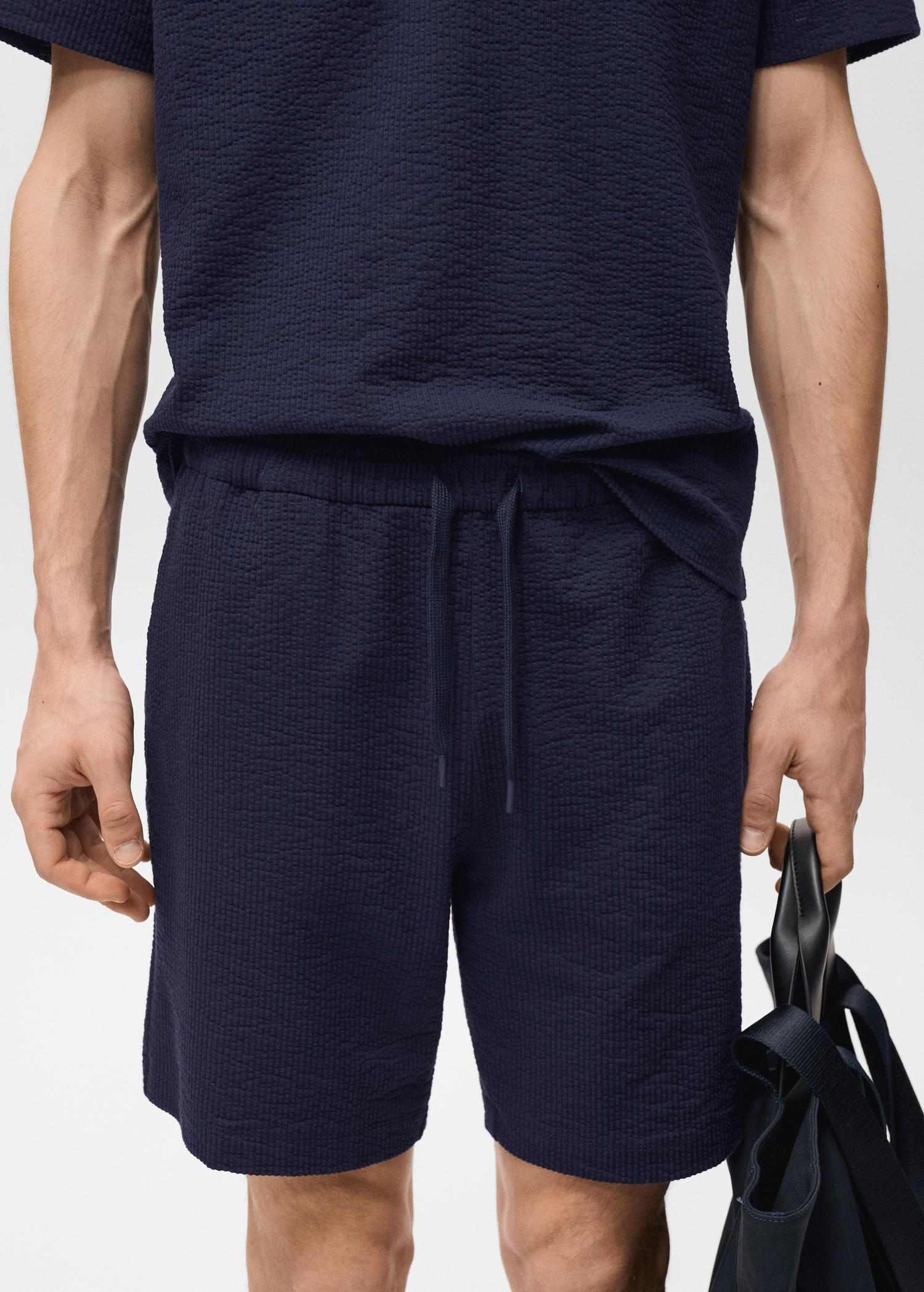 Seersucker shorts with drawstring - Men | MANGO USA Product Image