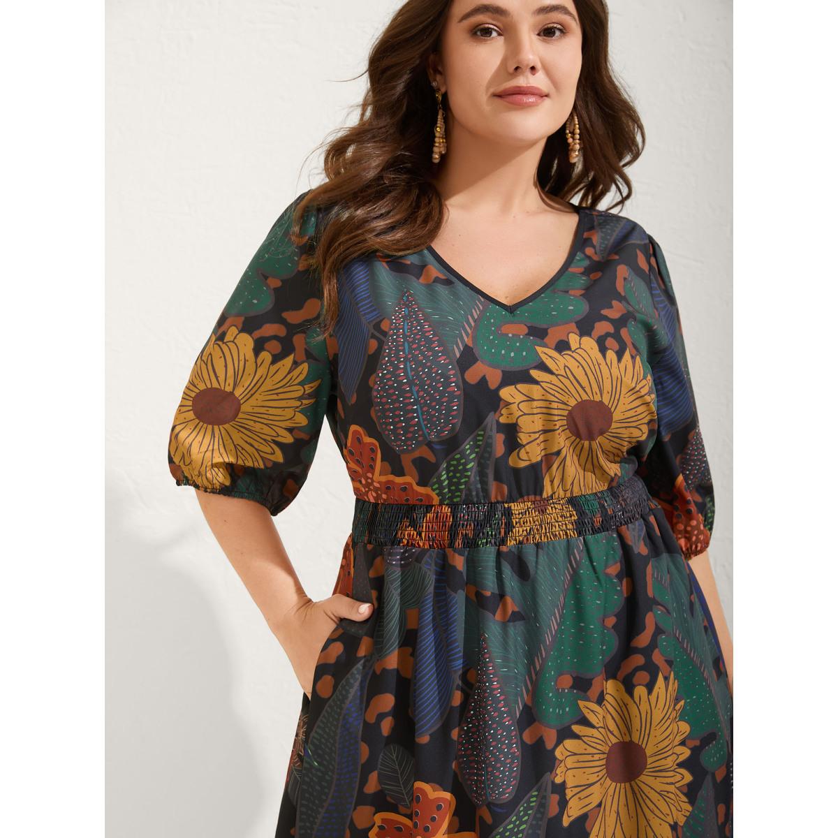 Plus Size Floral Shirred Lantern Sleeve Midi Dress DarkBlue Women Resort Gathered V-neck Half Sleeve Curvy BloomChic 14-16/1X Product Image