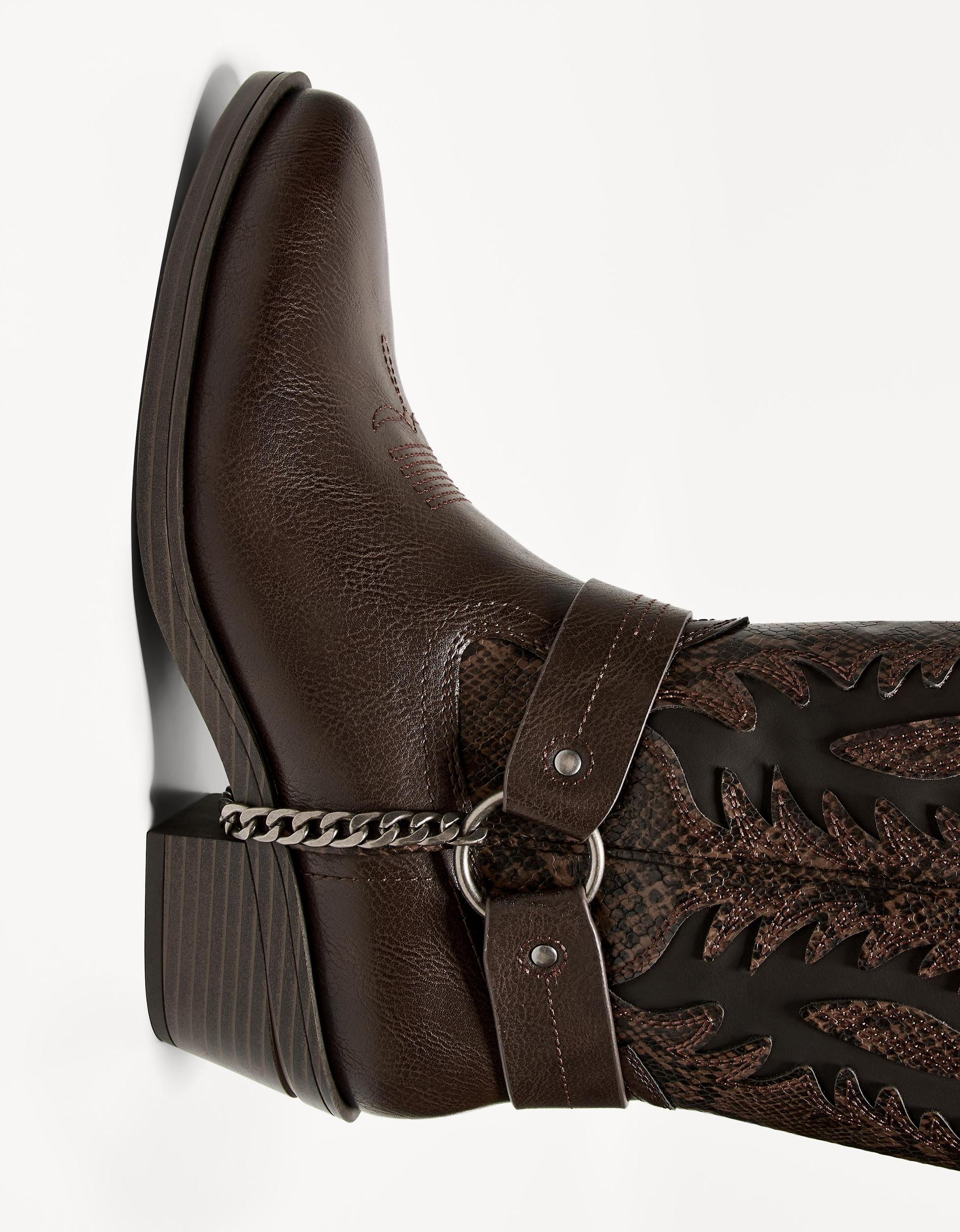 Animal print cowboy boots Product Image