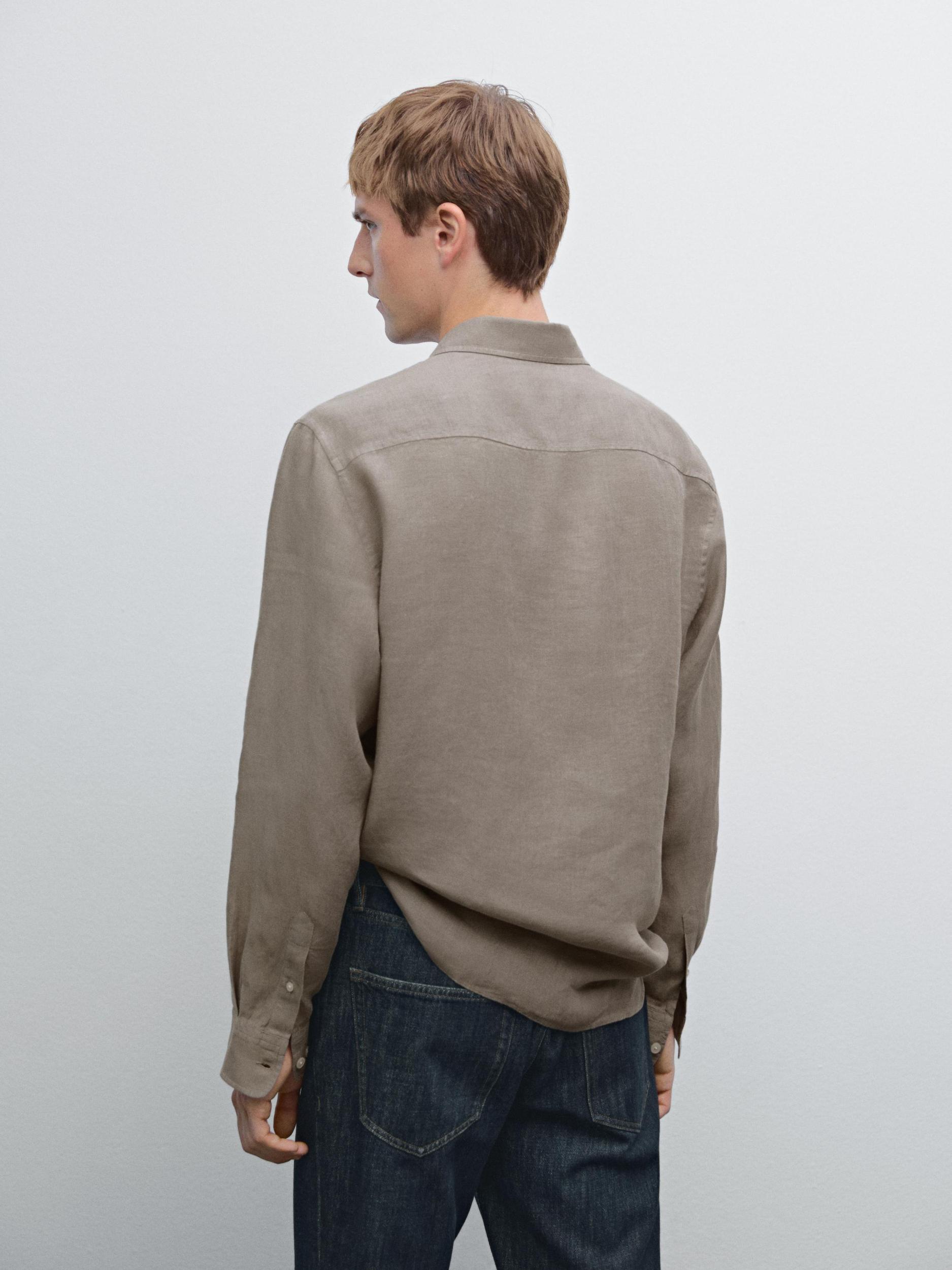 Regular fit shirt with pocket detail Product Image