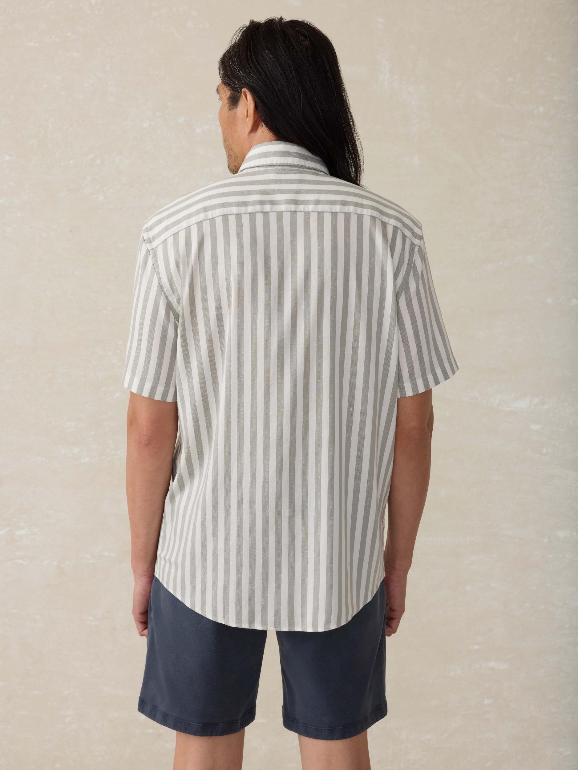 Short-Sleeve Movement™ Monterey Shirt - Clover Valley Stripe Male Product Image
