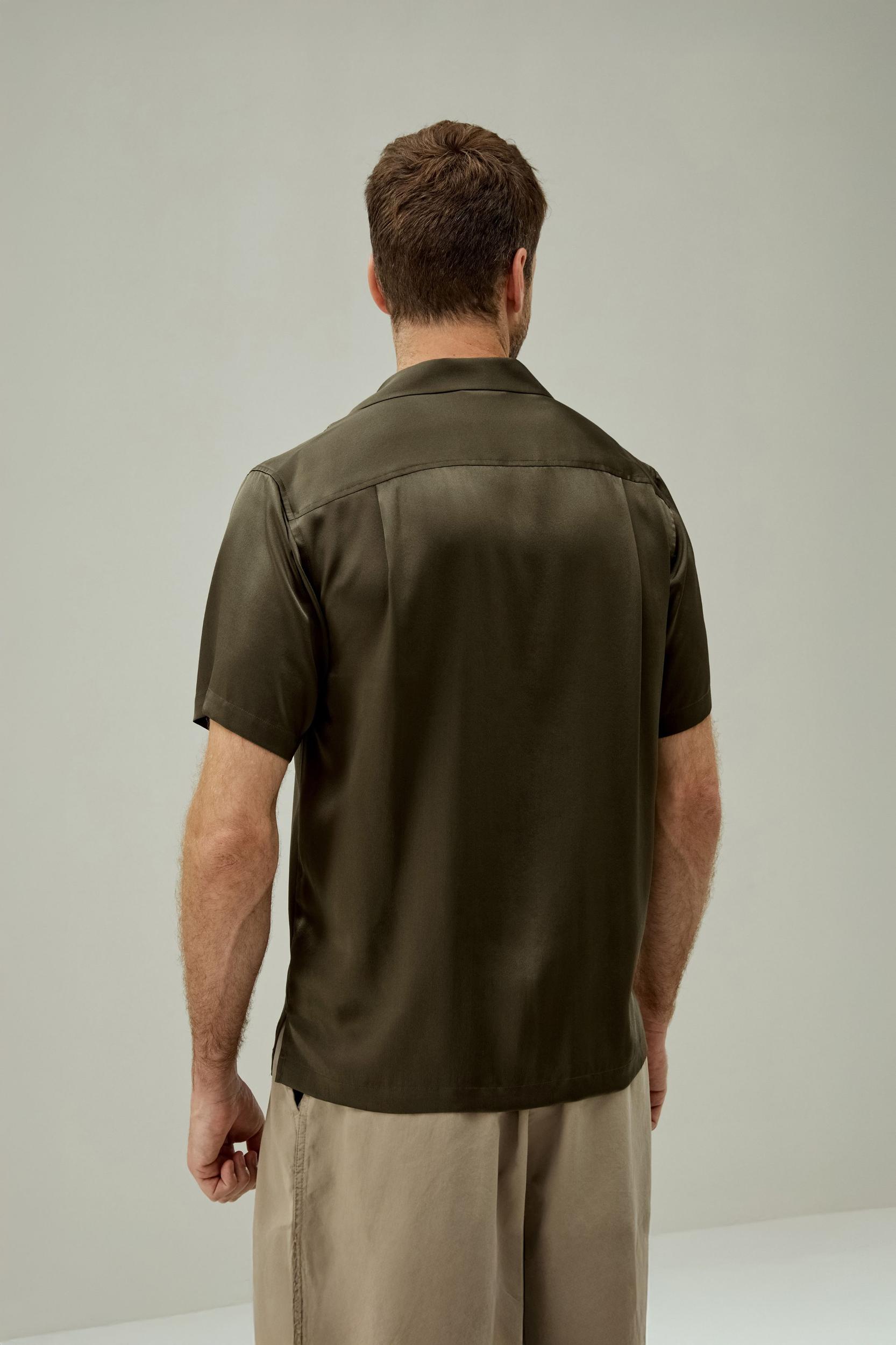 Men's Silk Camp Shirt Product Image