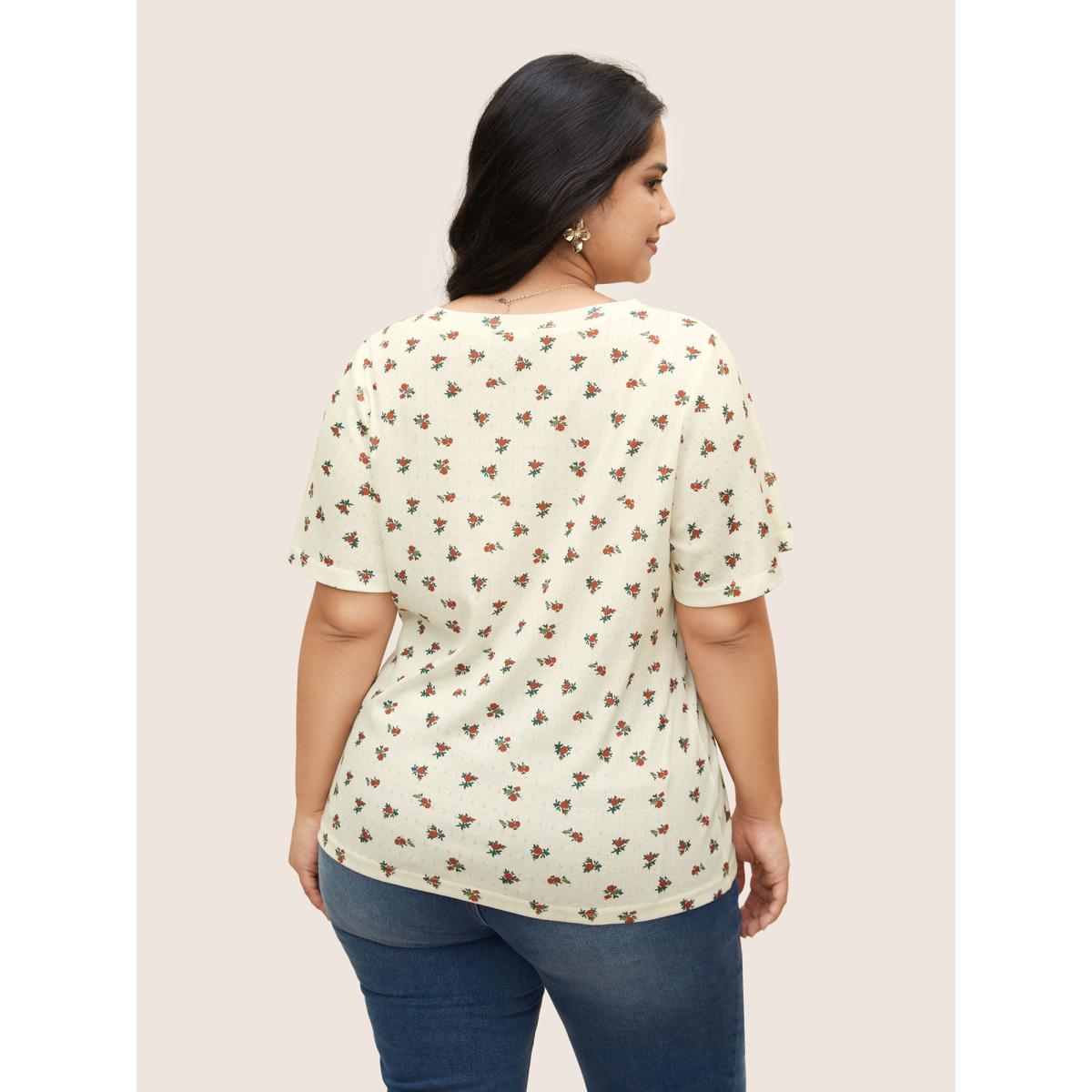Plus Size Natural Flowers V Neck Flutter Sleeve T-shirt Beige Women Elegant Contrast Natural Flowers V-neck Everyday T-shirts BloomChic 26/4X Product Image