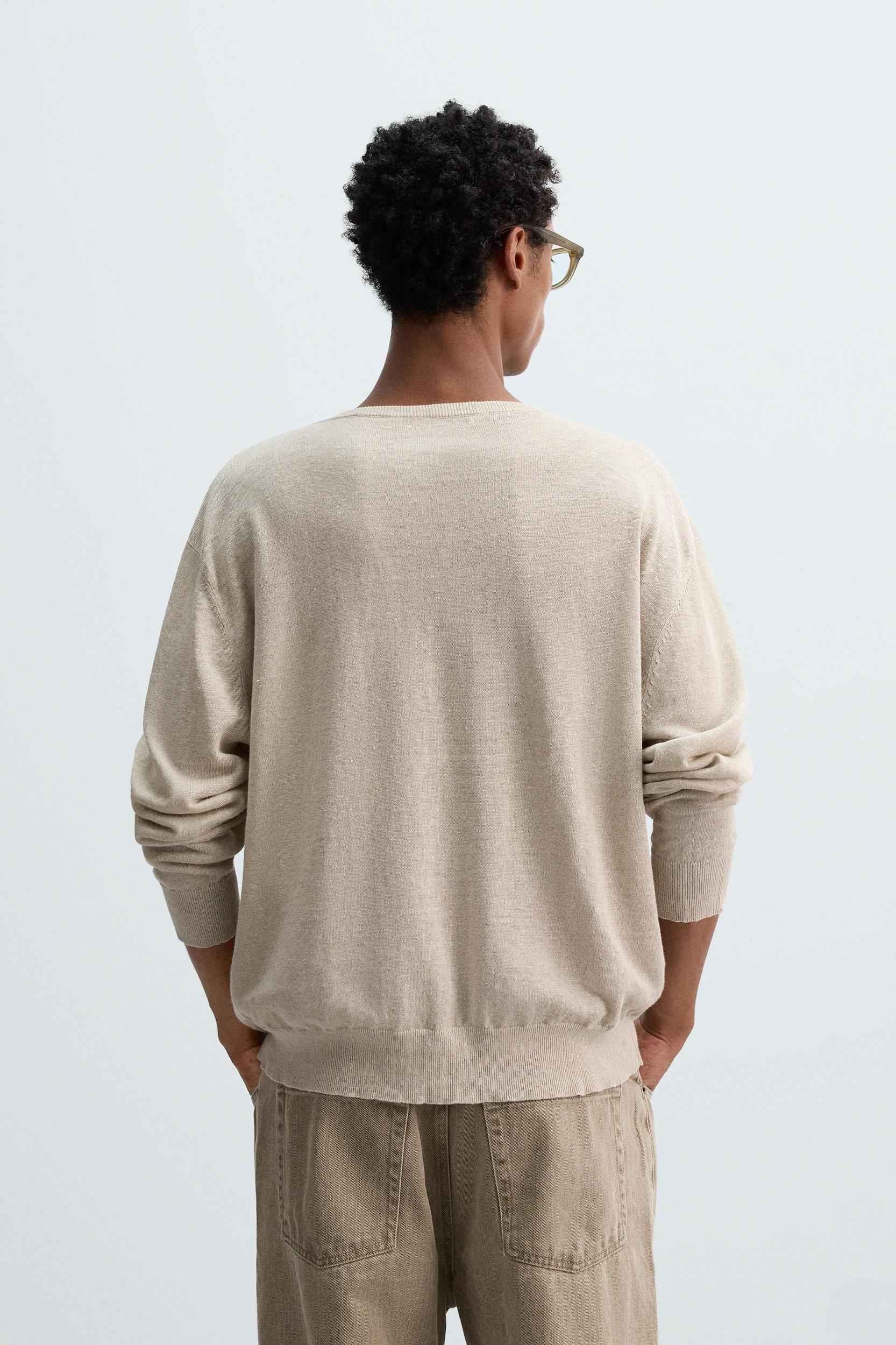 LIGHTWEIGHT LINEN SWEATER Product Image
