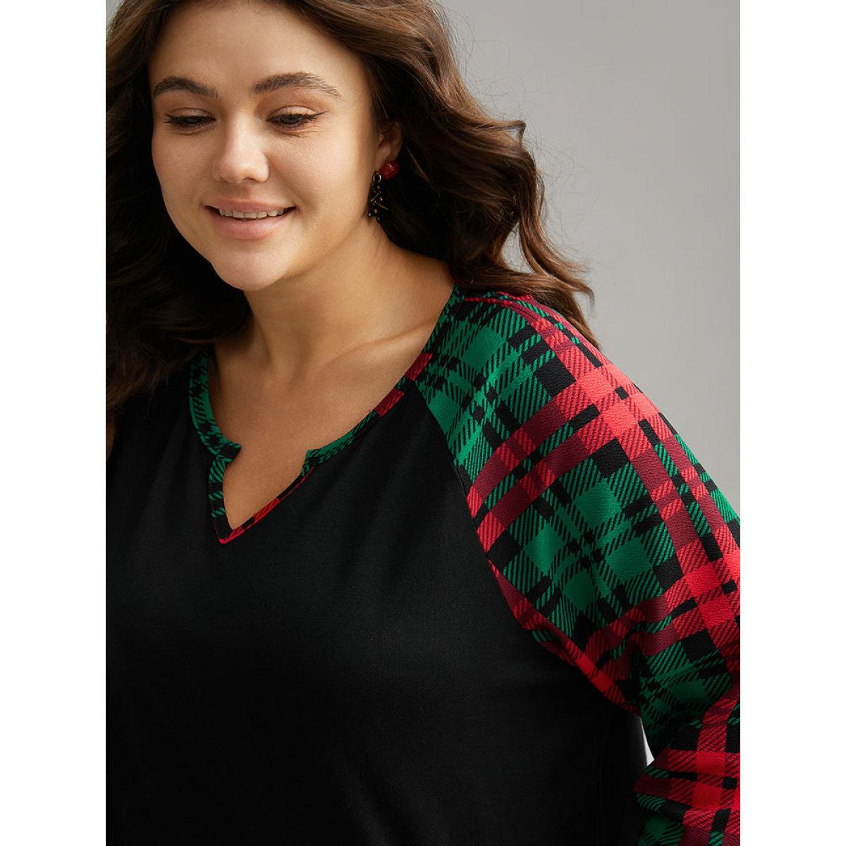 Plus Size Plaid Contrast Notched Raglan Sleeve T-shirt Black Women Leisure Contrast Plaid Casual T-shirts BloomChic 26/4X Product Image
