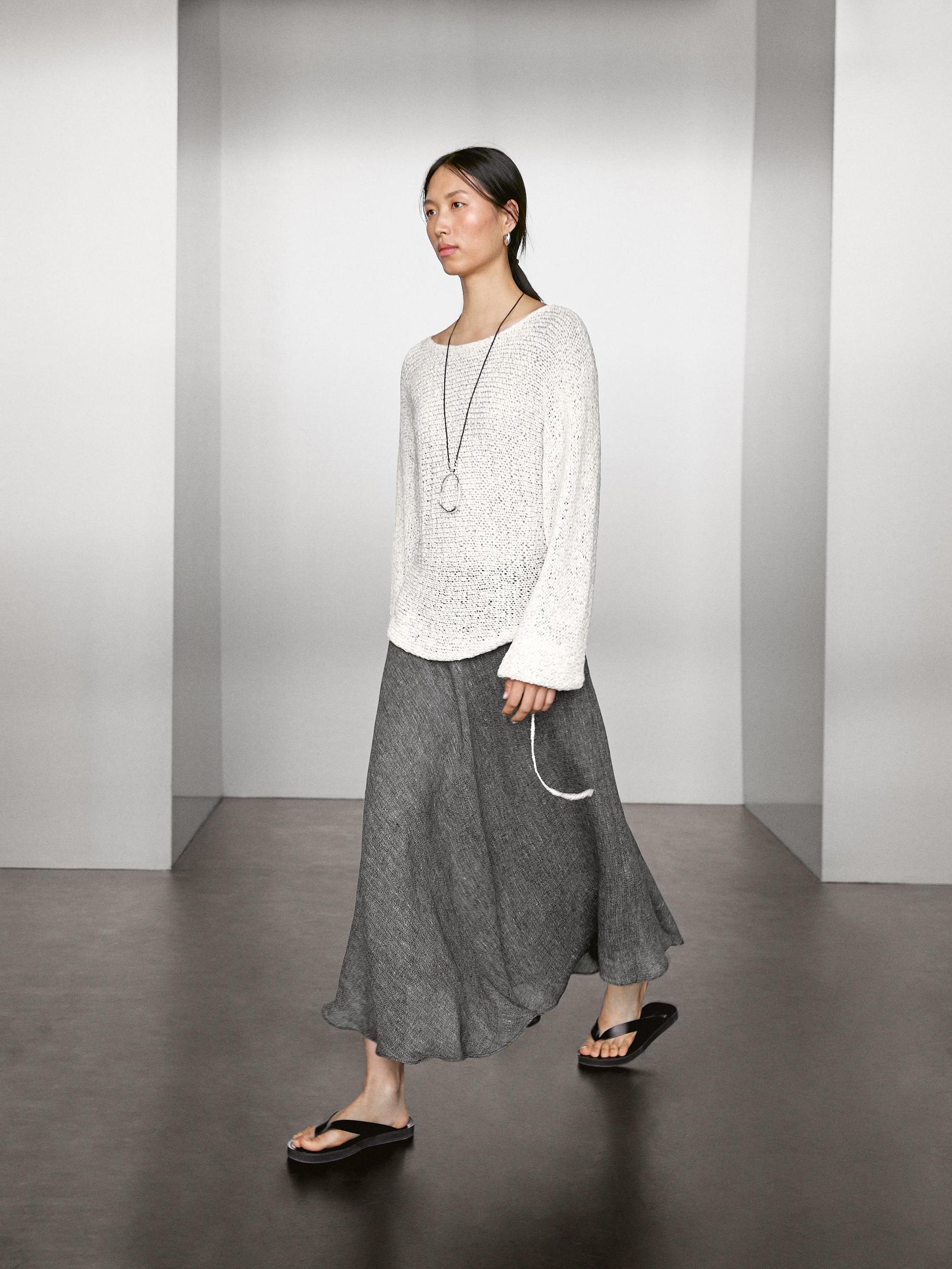 Balloon sleeve sweater with bows Product Image