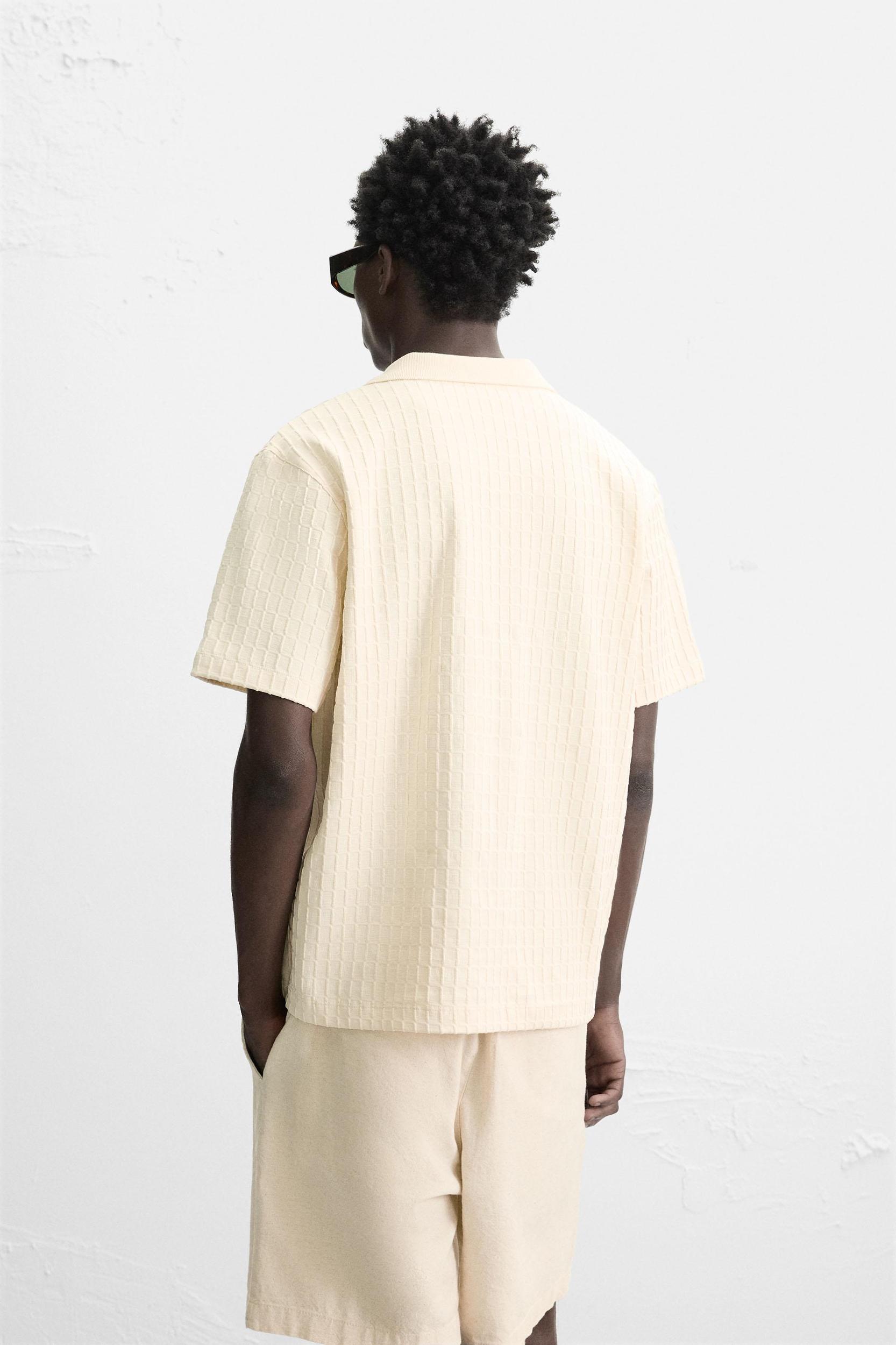 TEXTURED POLO Product Image