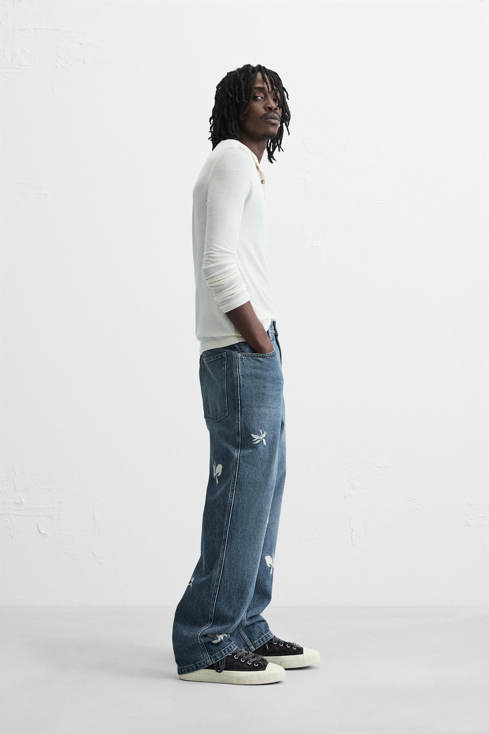 EMBROIDERED RELAXED FIT JEANS Product Image