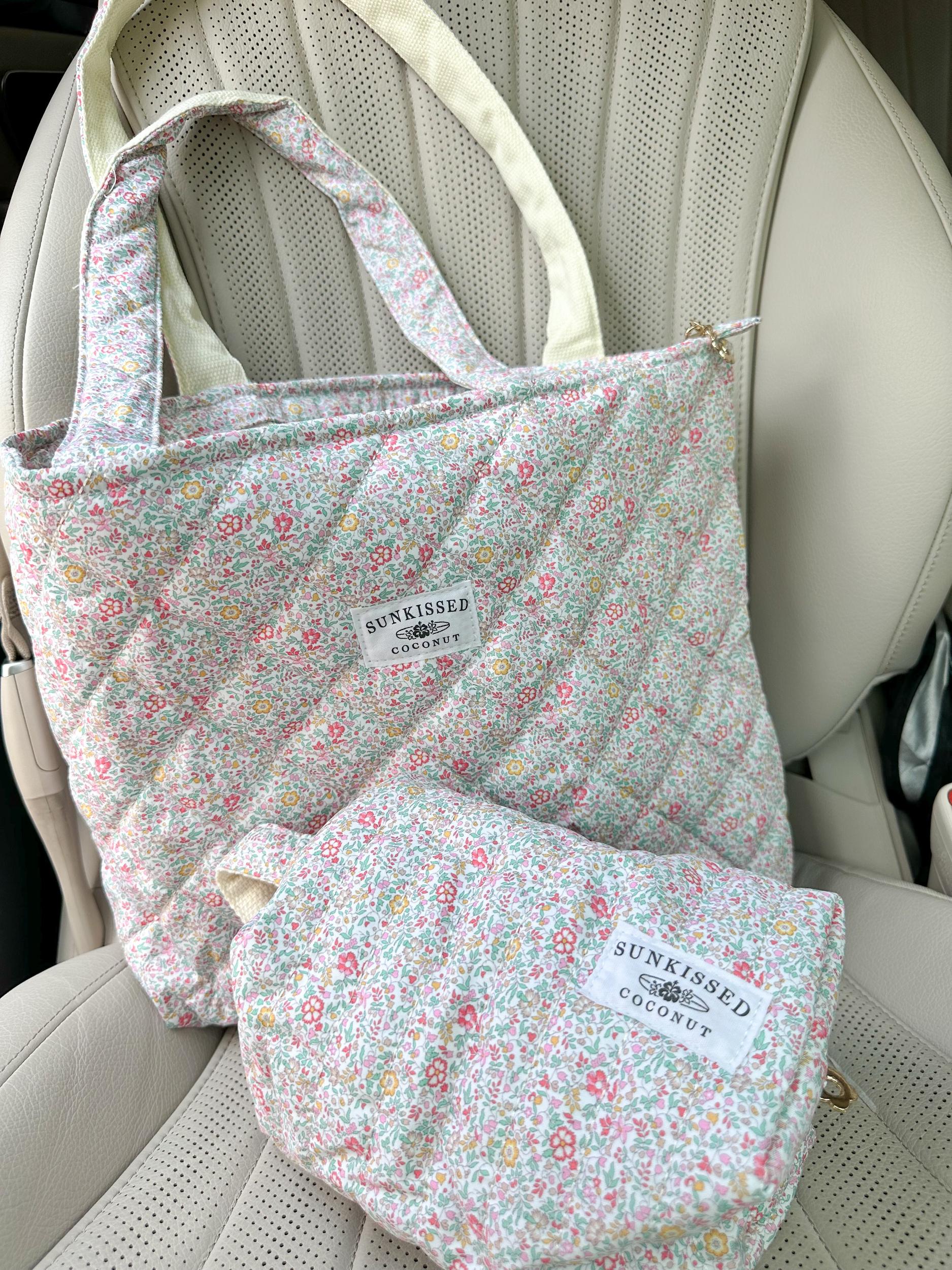 Floral Day In The Park Handmade Tote Zipper Bag Product Image