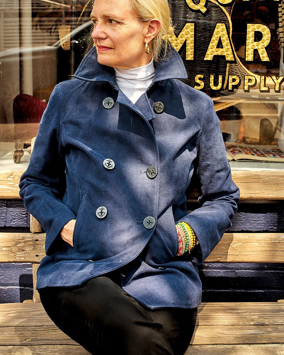 Women's Cropped Peacoat in Navy Product Image