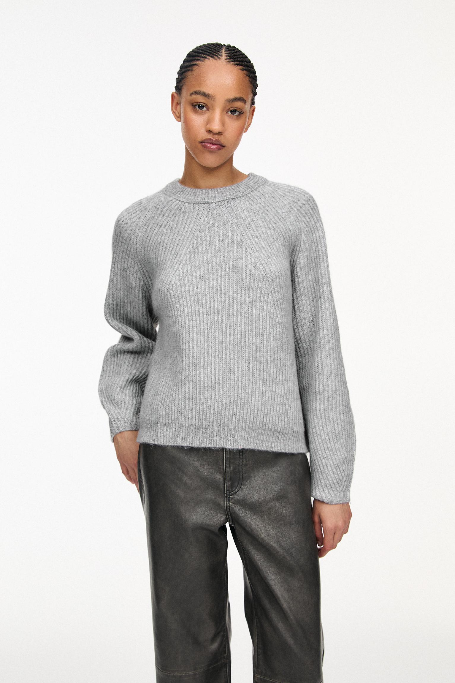 Soft purl knit sweater Product Image